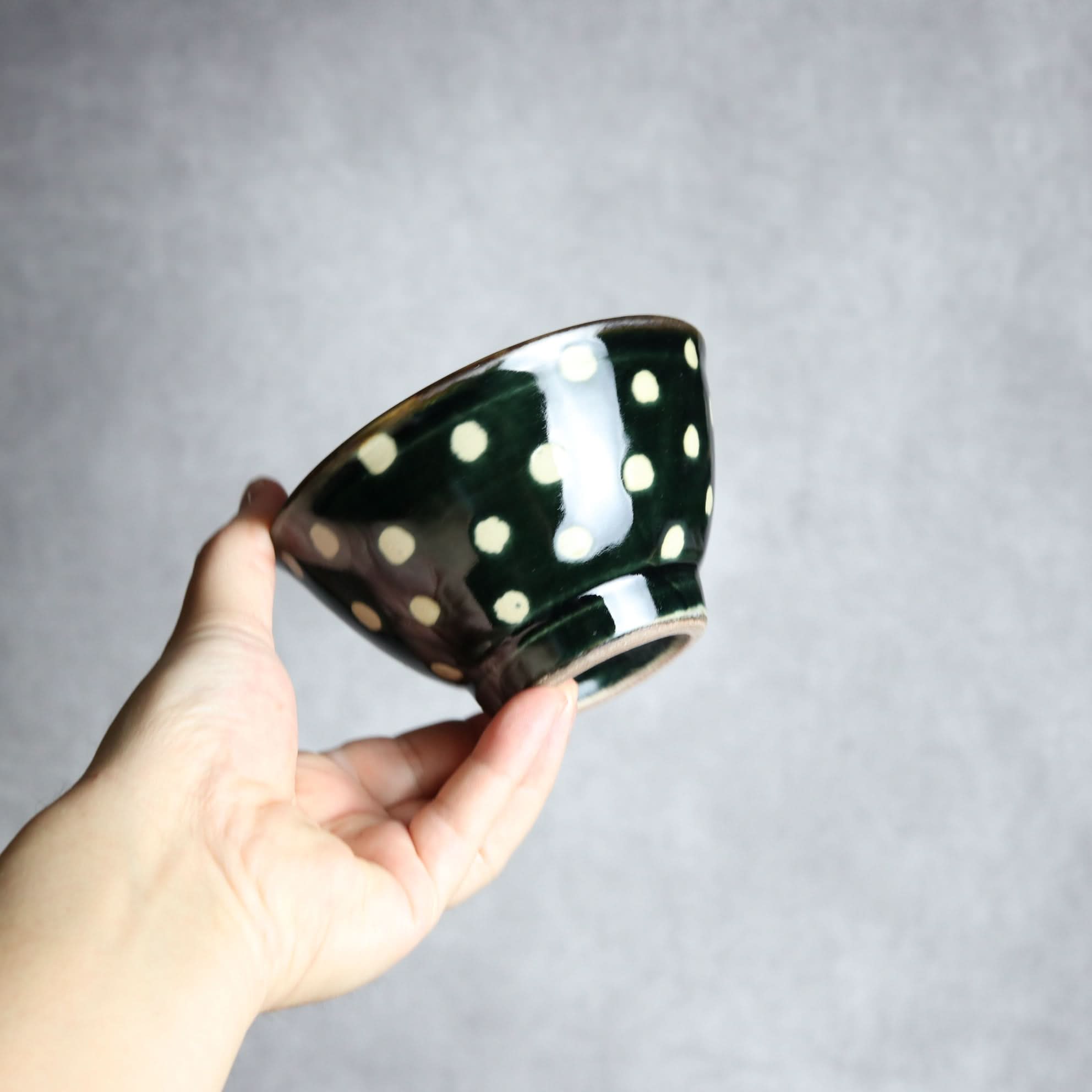 真南風工房 - 呉須釉・蝋抜 点打 4寸マカイ - mundasui