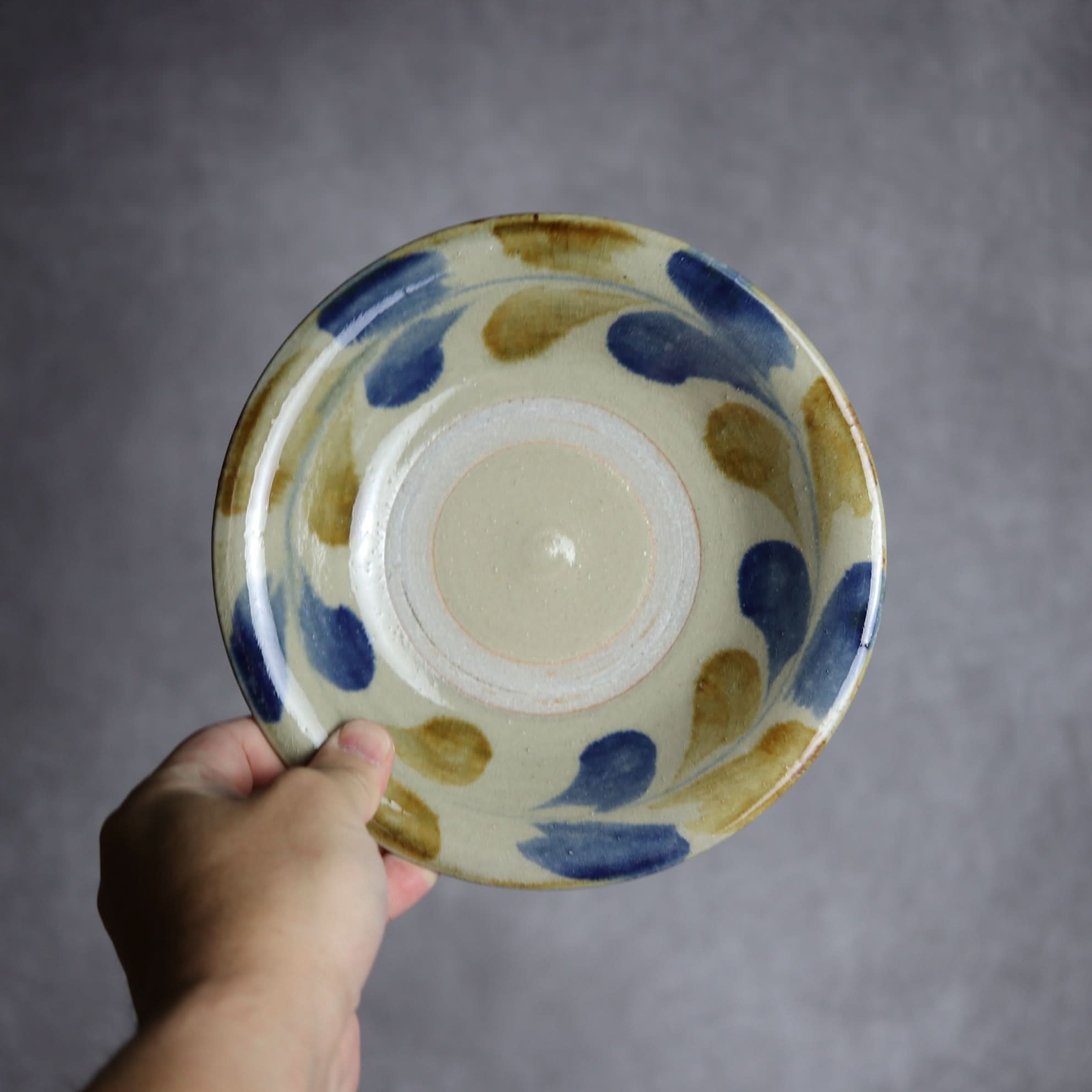 6寸皿1 飴 呉須釉 双葉紋 やちむん 陶器 北窯 松田米司工房 やちむん 陶器.
