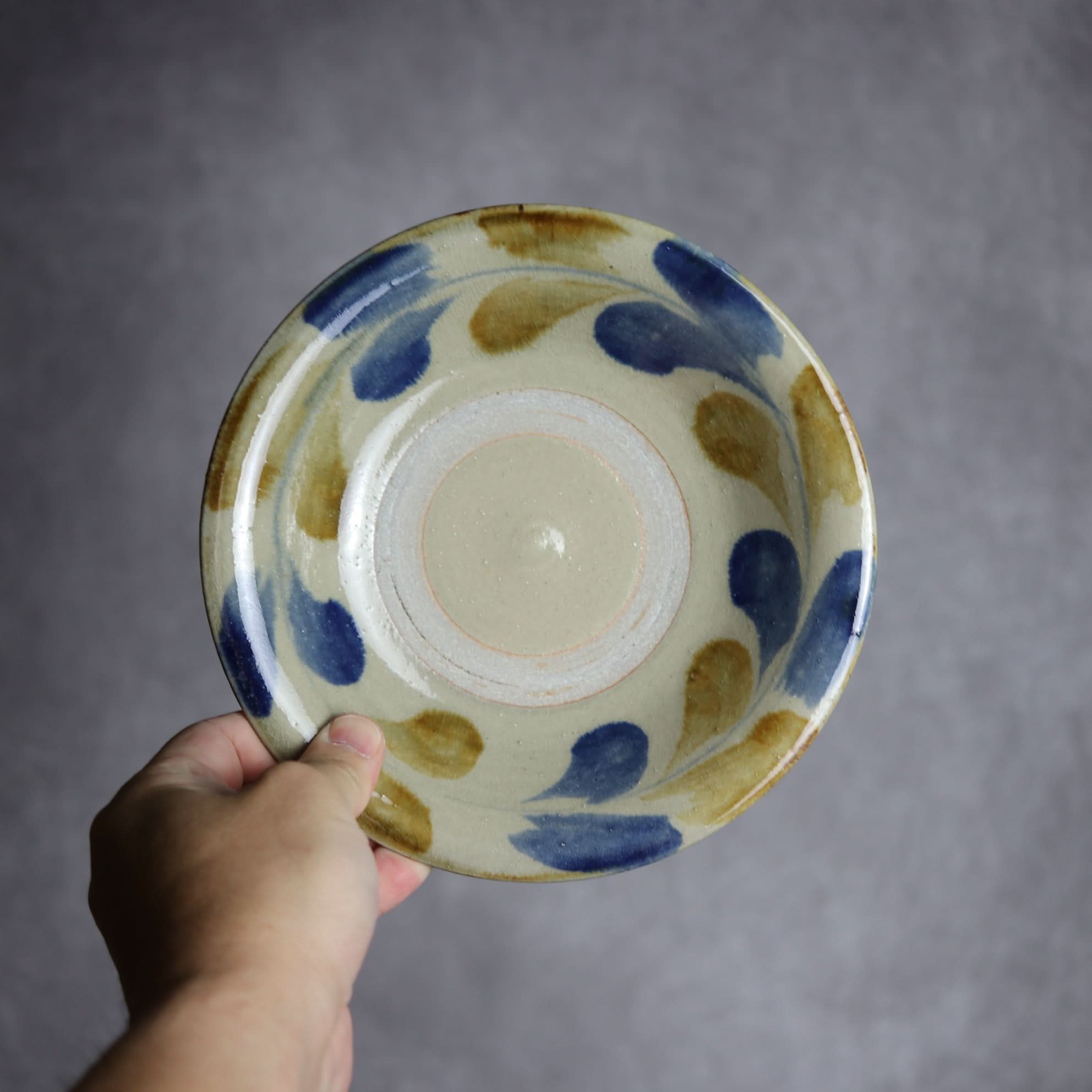6寸皿1 飴 呉須釉 双葉紋 やちむん 陶器 北窯 松田米司工房 やちむん 陶器.
