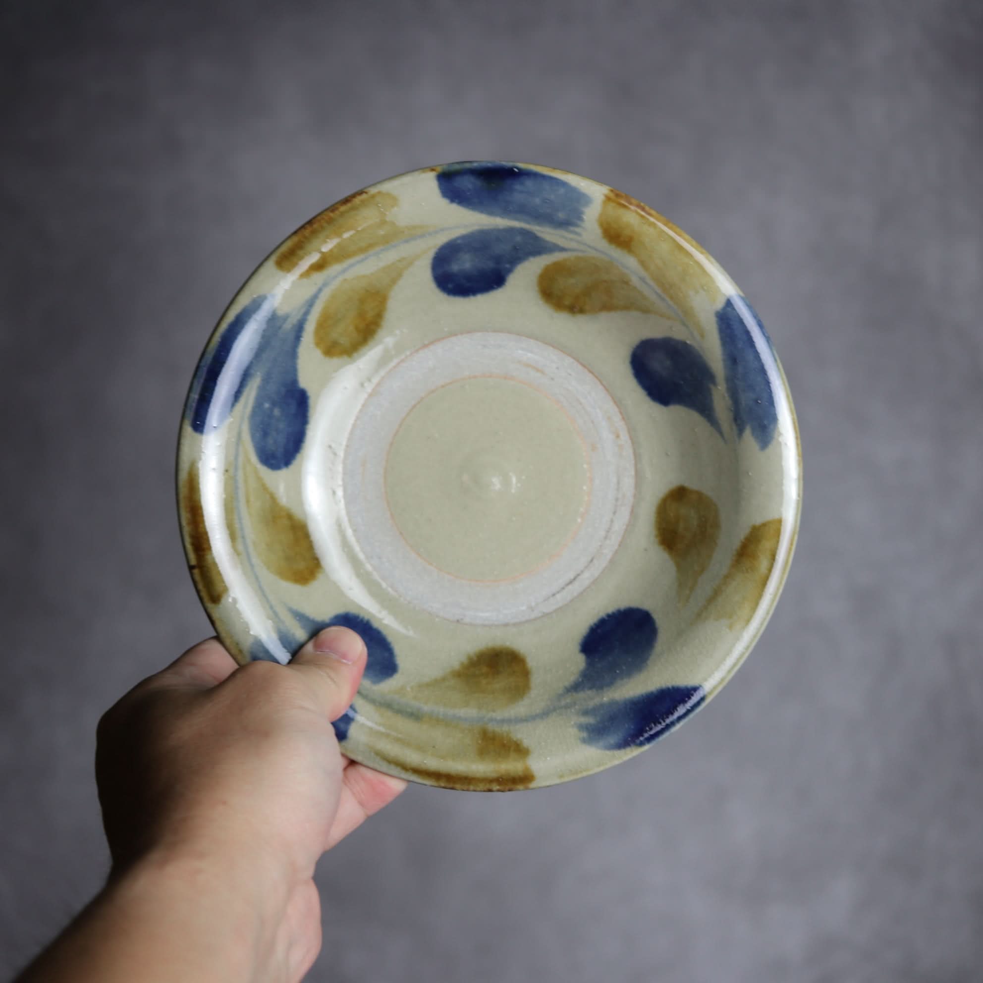 6寸皿1 飴 呉須釉 双葉紋 やちむん 陶器 北窯 松田米司工房 やちむん 陶器.