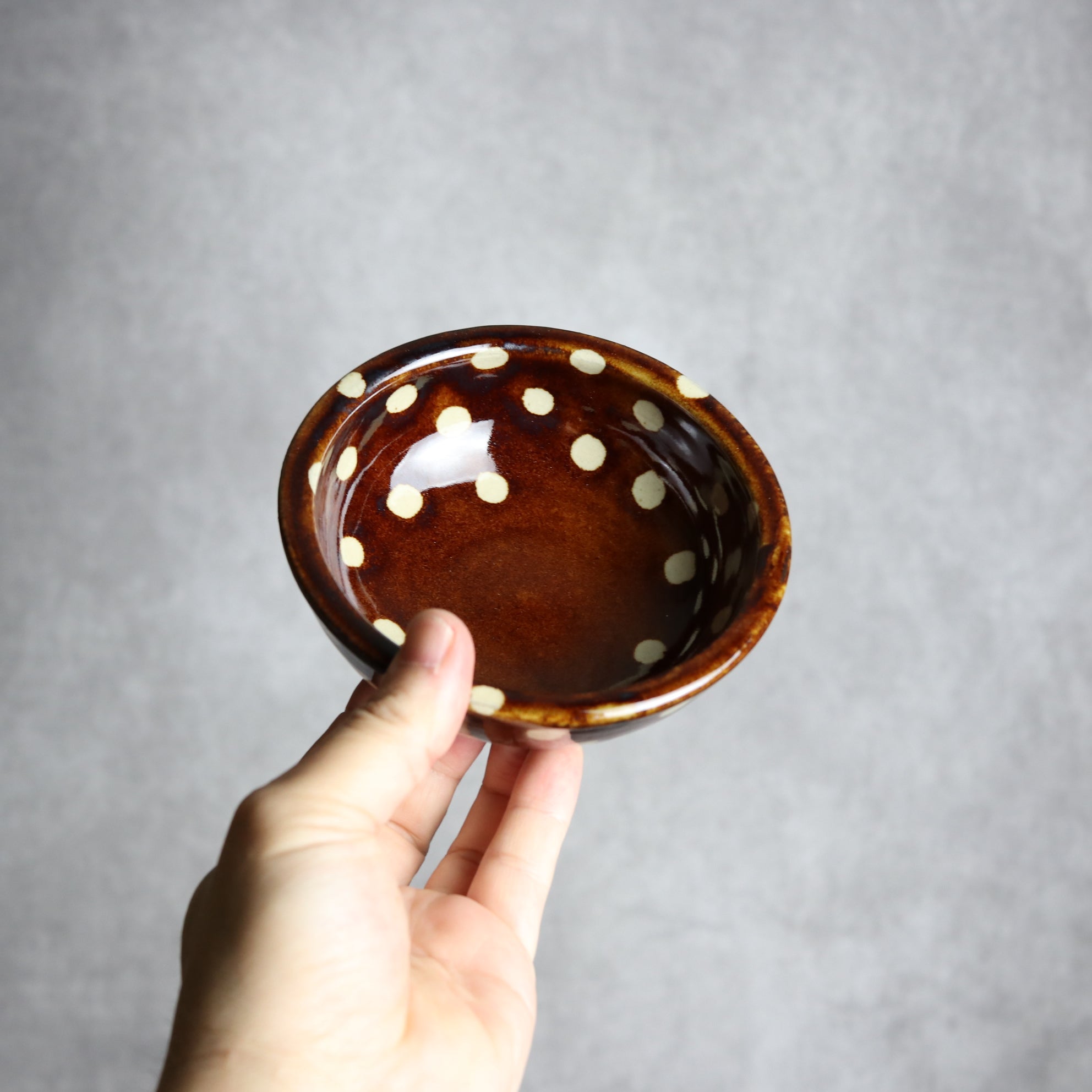 飴釉・蝋抜 点打 4寸鉢