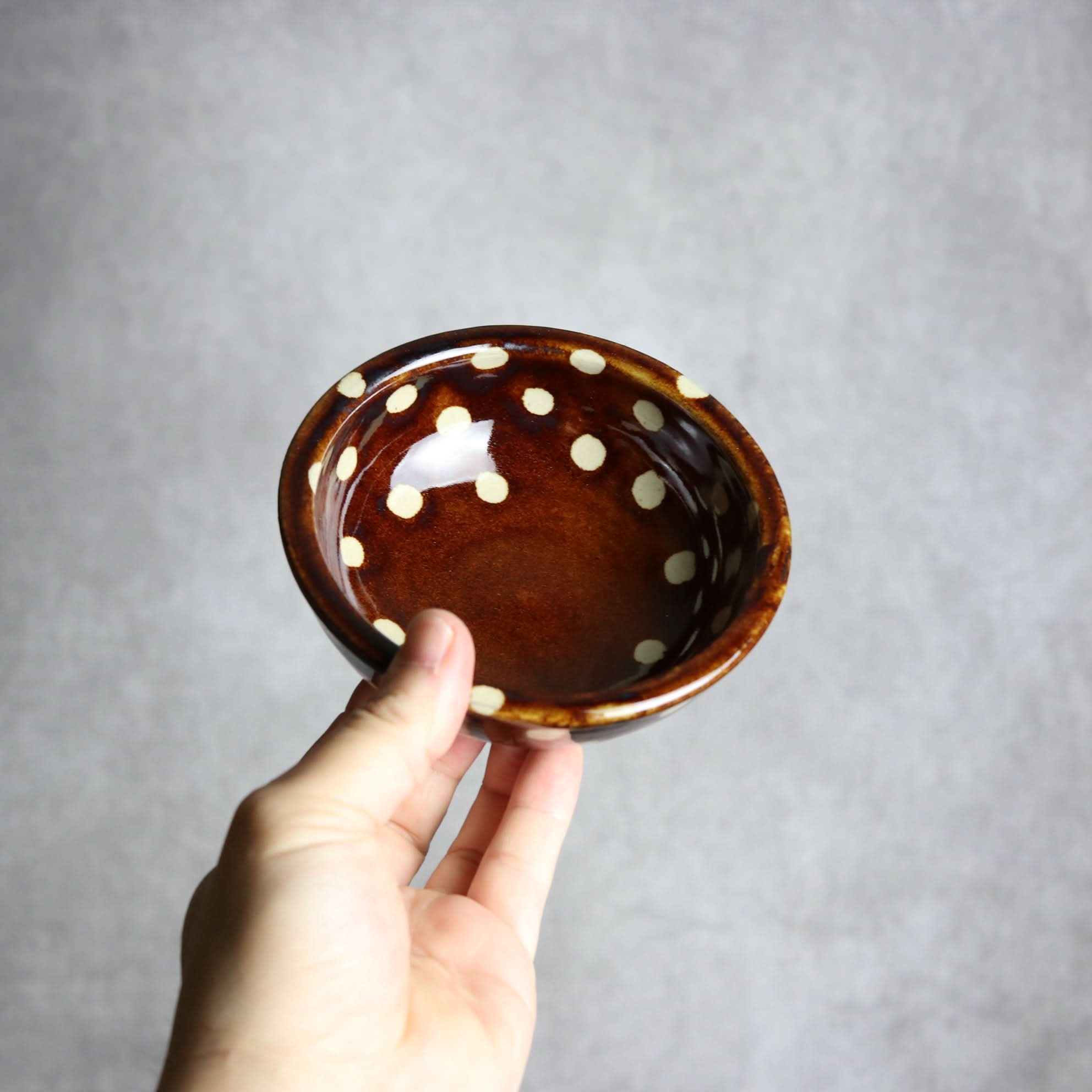 4寸鉢 飴釉 蝋抜 点打 やちむん 陶器 真南風工房 やちむん 陶器.