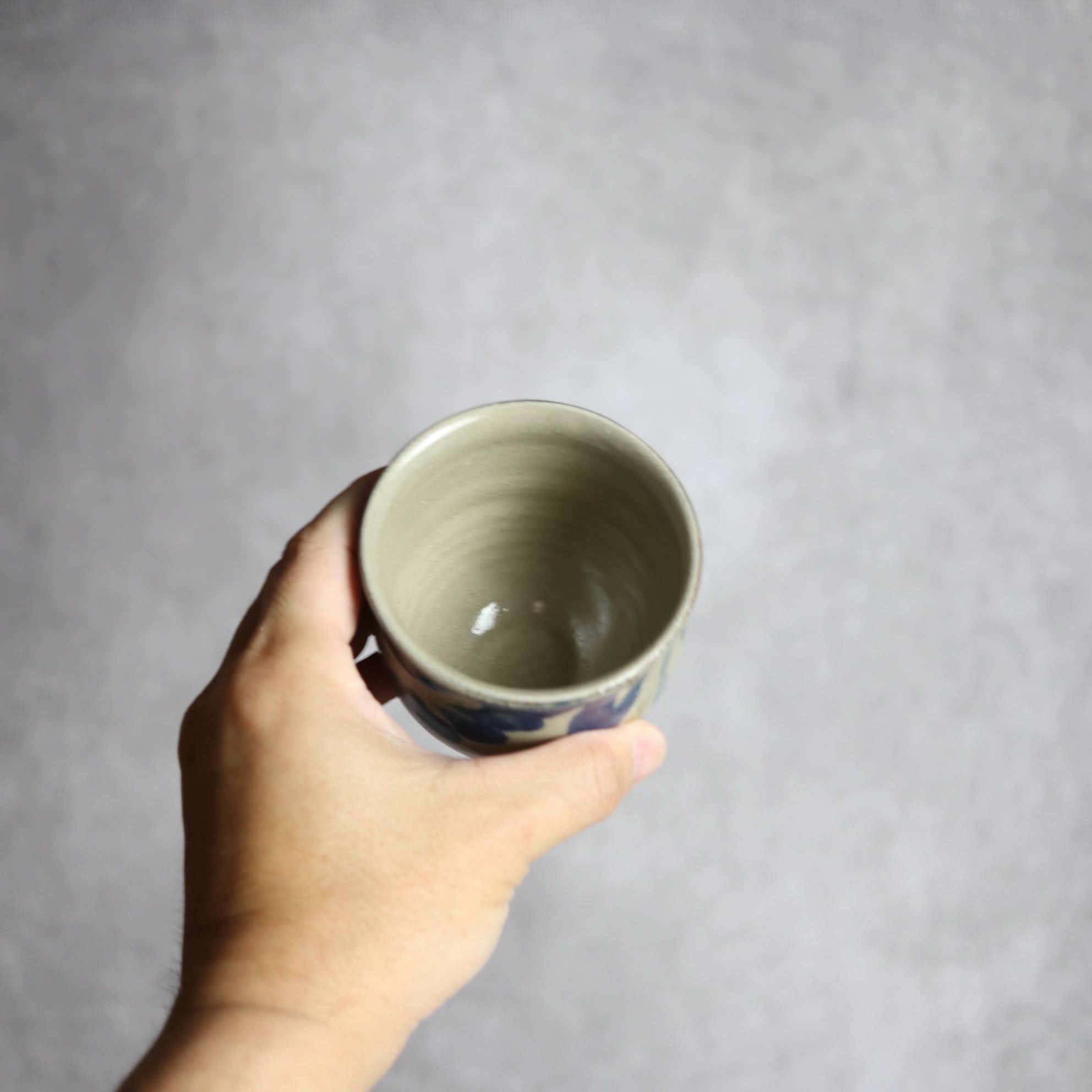 湯呑2 飴 呉須釉 菊唐草 やちむん 陶器 北窯 松田米司工房 やちむん 陶器.