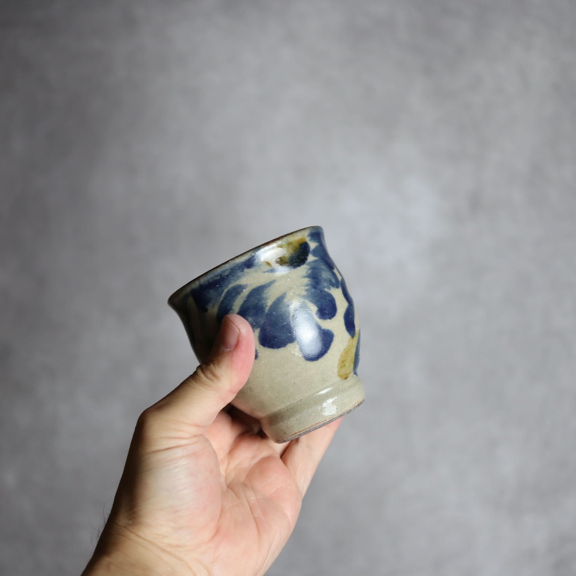 湯呑2 飴 呉須釉 菊唐草 やちむん 陶器 北窯 松田米司工房 やちむん 陶器.