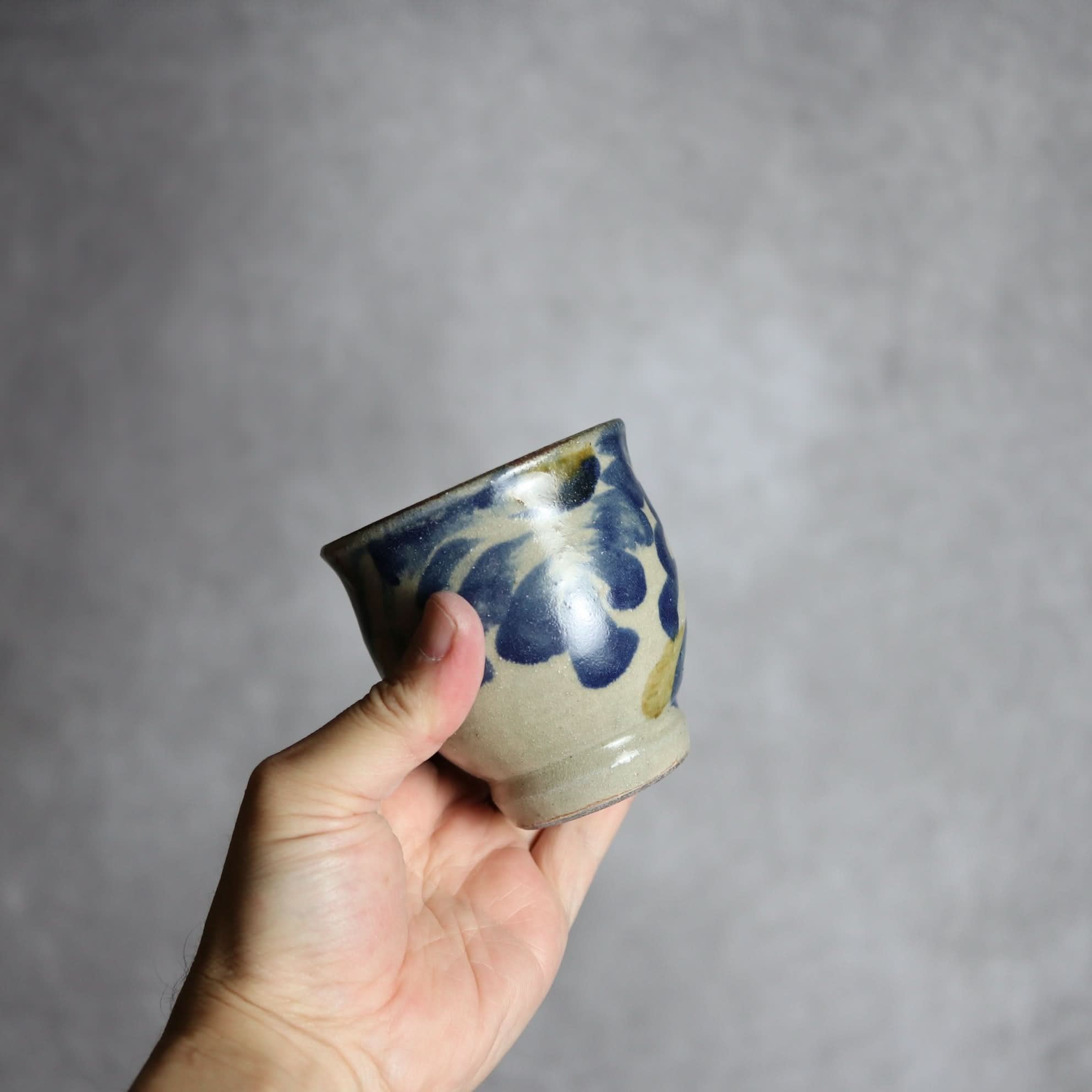 湯呑2 飴 呉須釉 菊唐草 やちむん 陶器 北窯 松田米司工房 やちむん 陶器.