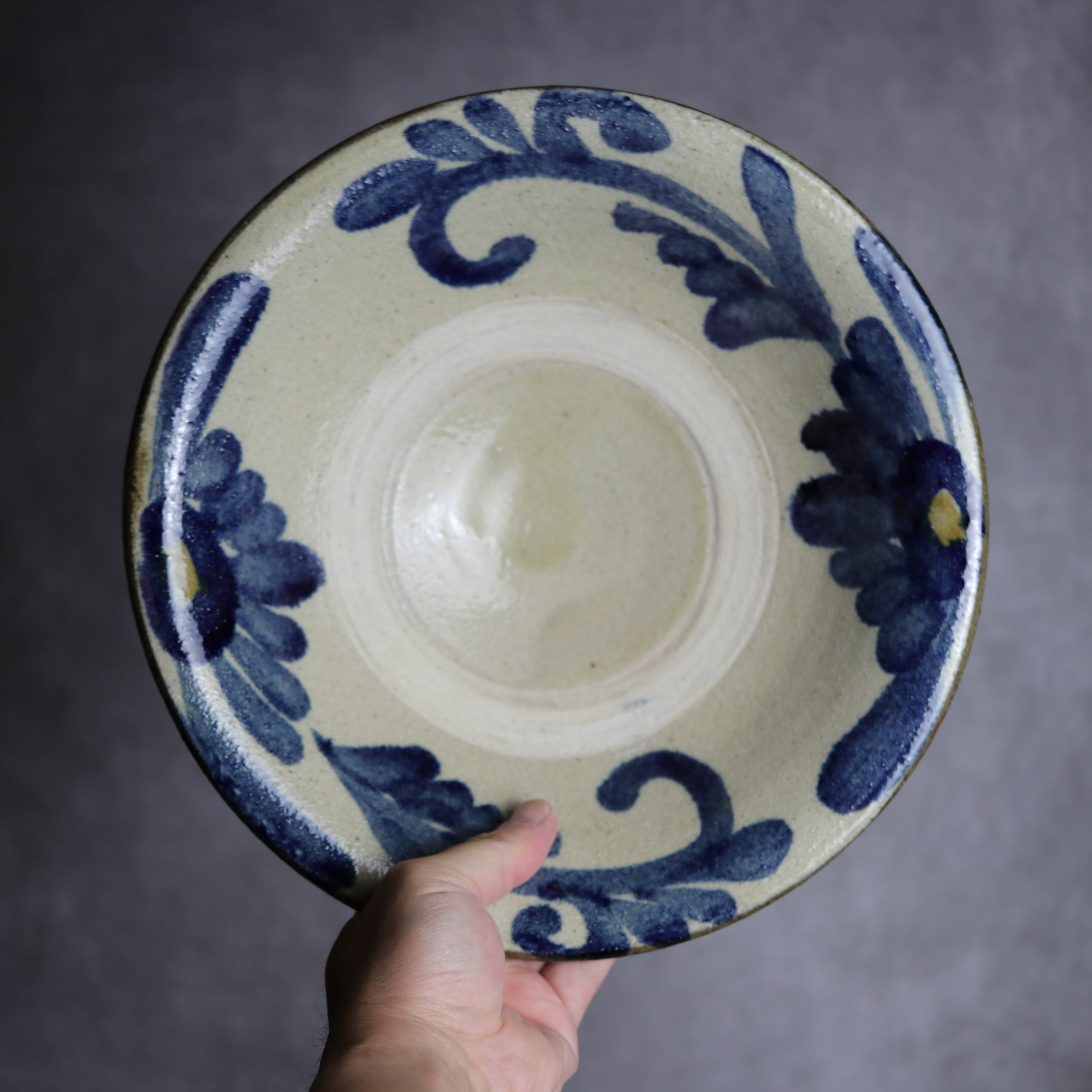 北窯 宮城正享工房 - 9寸皿1 呉須釉 菊唐草 やちむん 陶器 北窯 宮城正享工房 - mundasui