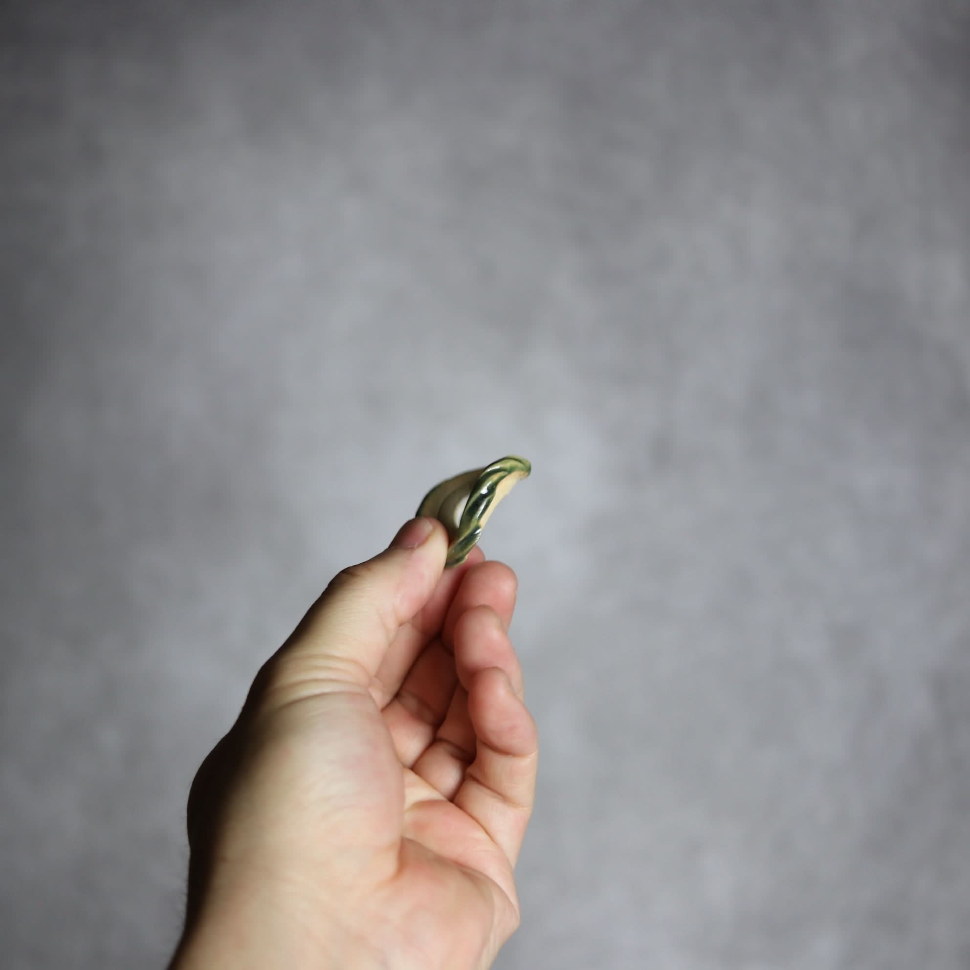 ゴーヤー箸置き やちむん 陶器 atelier qucchane やちむん 陶器.