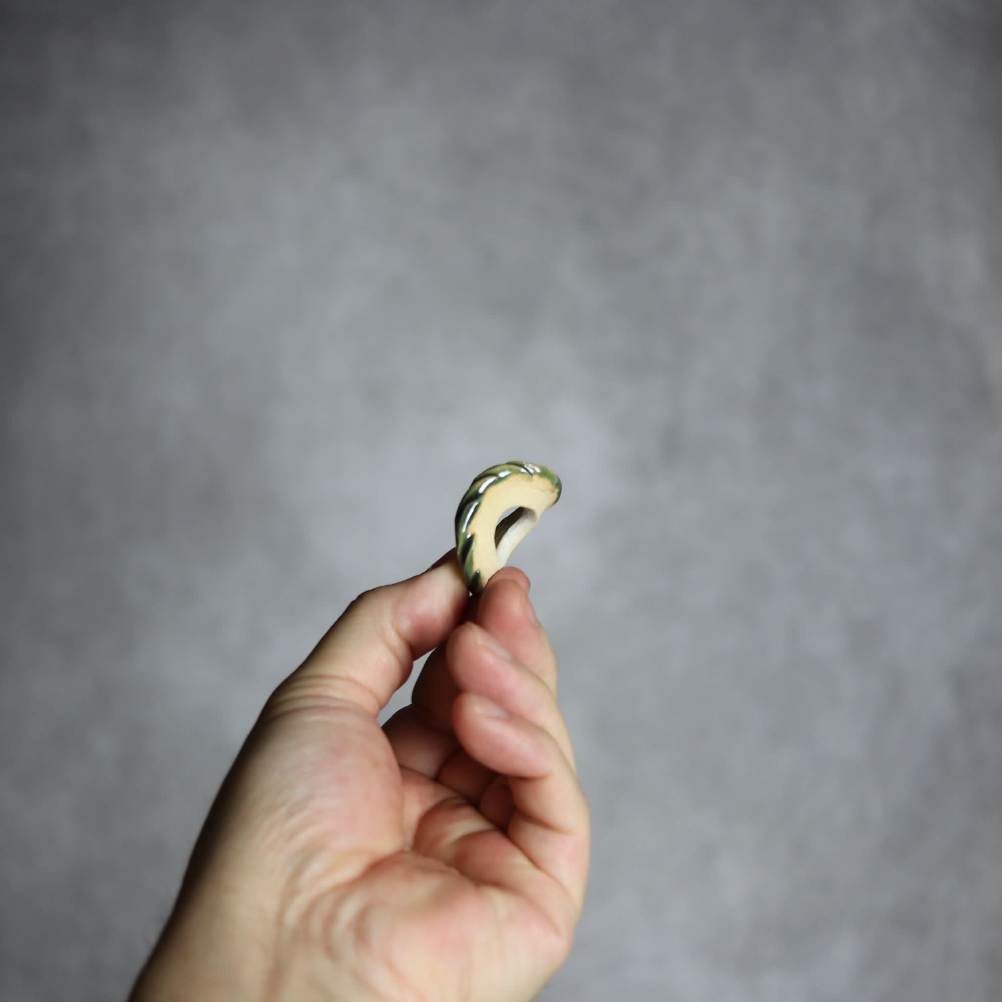 ゴーヤー箸置き やちむん 陶器 atelier qucchane やちむん 陶器.