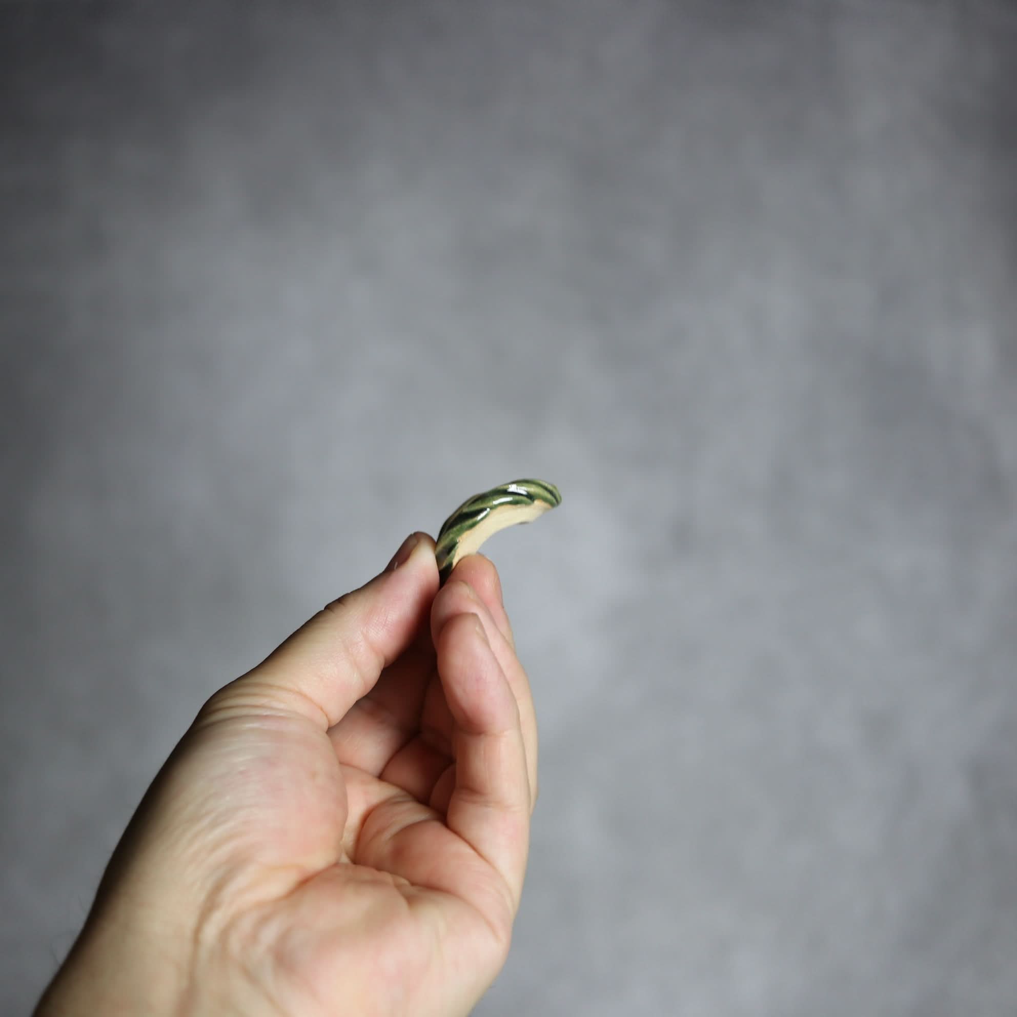 ゴーヤー箸置き やちむん 陶器 atelier qucchane やちむん 陶器.