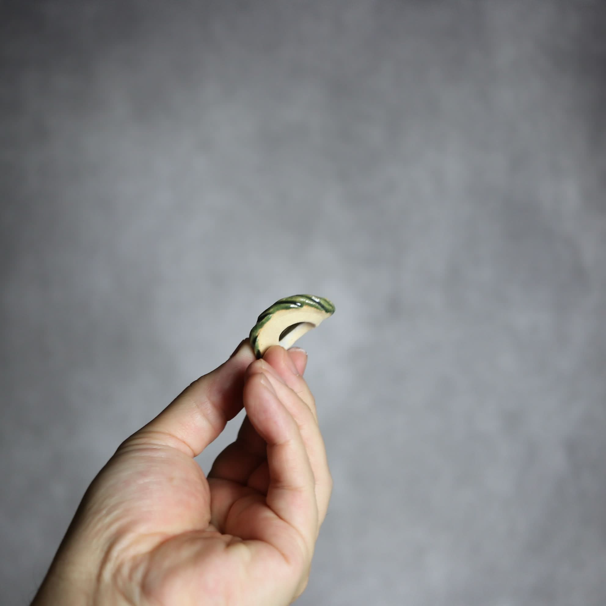 ゴーヤー箸置き やちむん 陶器 atelier qucchane やちむん 陶器.