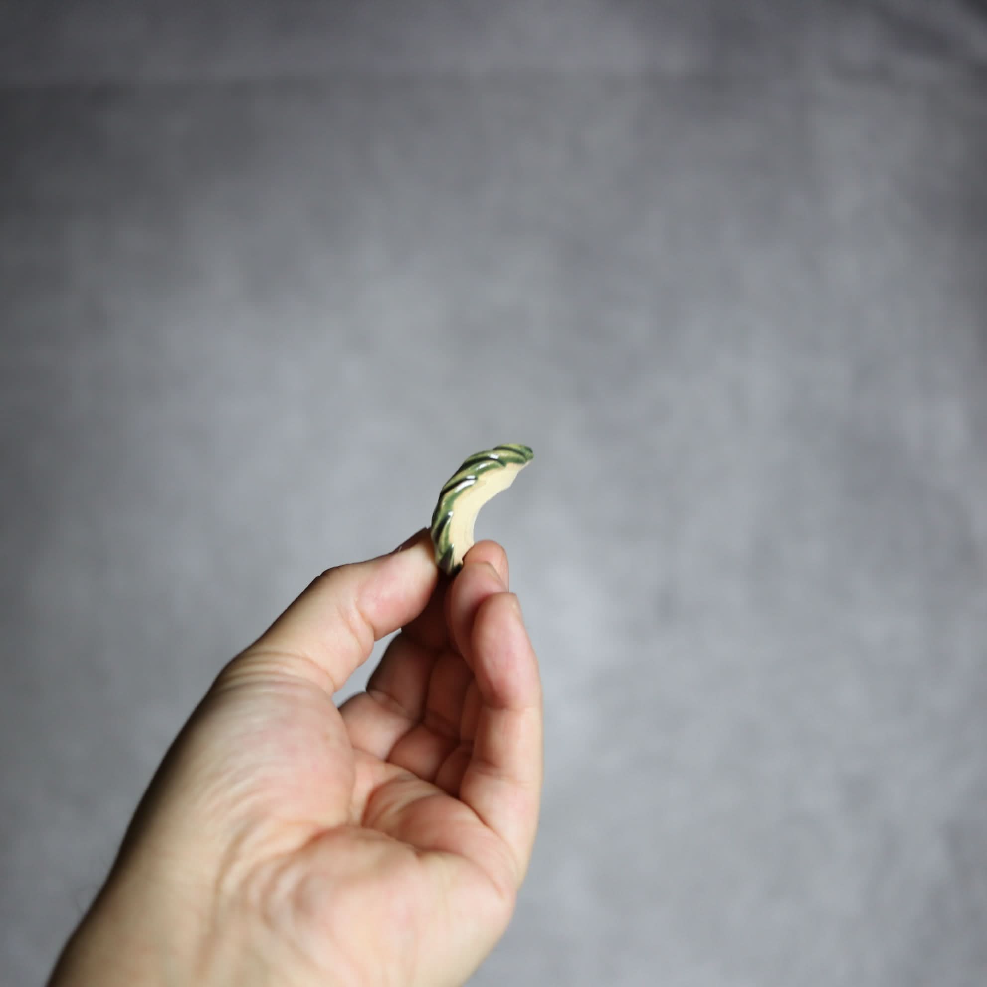 ゴーヤー箸置き やちむん 陶器 atelier qucchane やちむん 陶器.