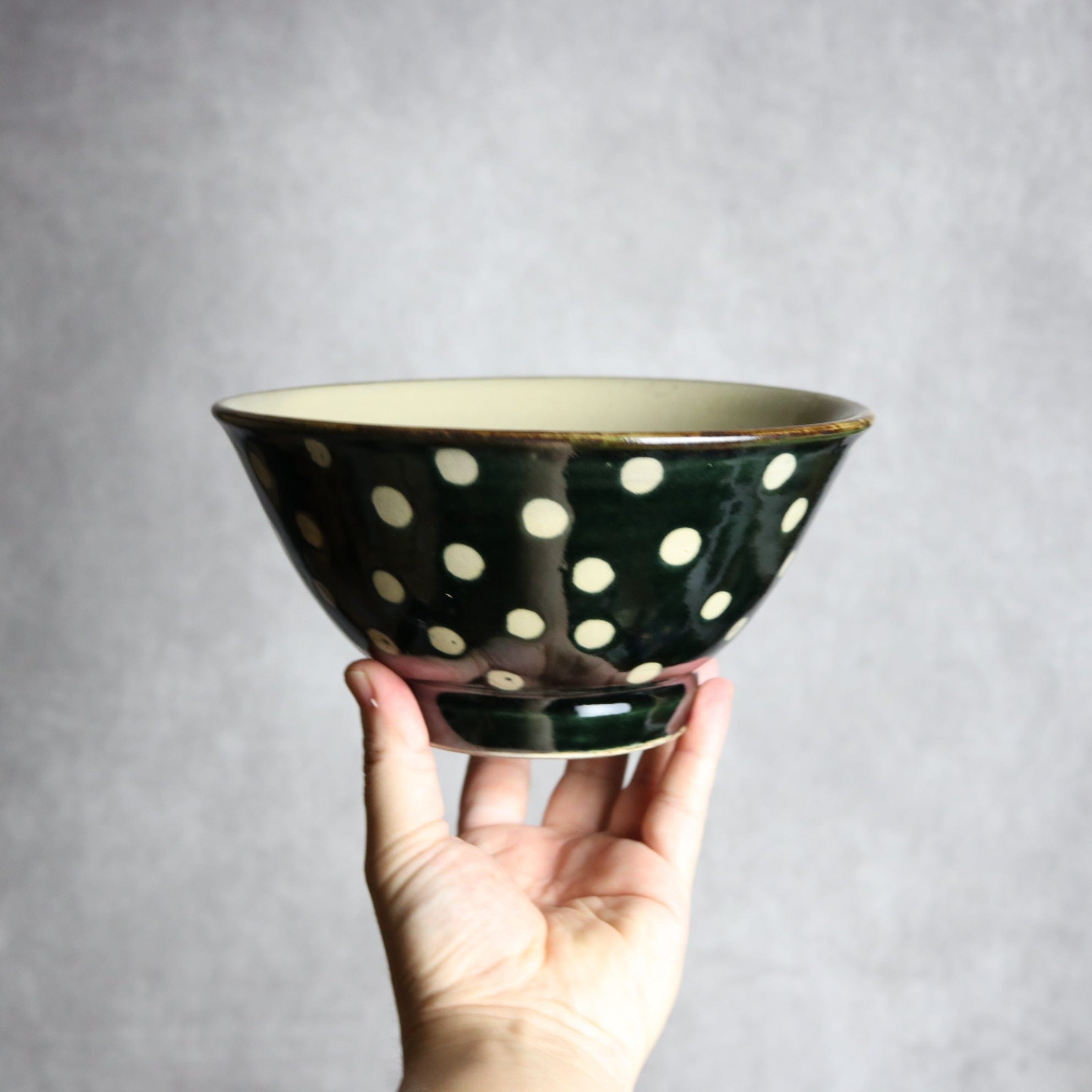 6寸マカイ 呉須釉 蝋抜 点打 やちむん 陶器 真南風工房 やちむん 陶器.