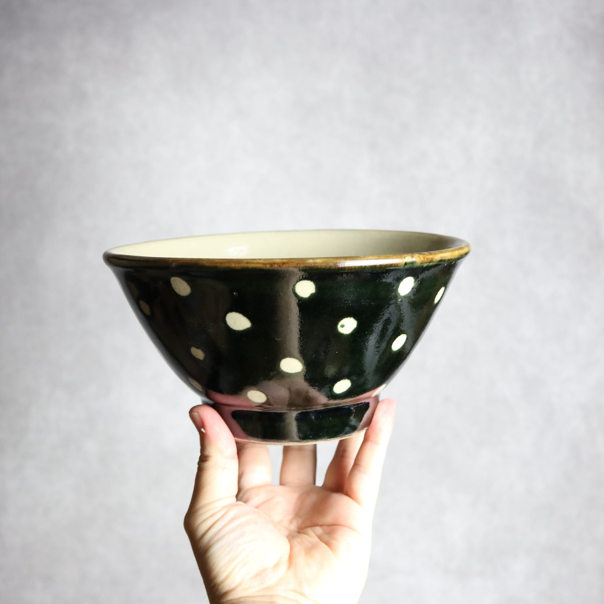 6寸マカイ 呉須釉 蝋抜 点打 やちむん 陶器 真南風工房 やちむん 陶器.