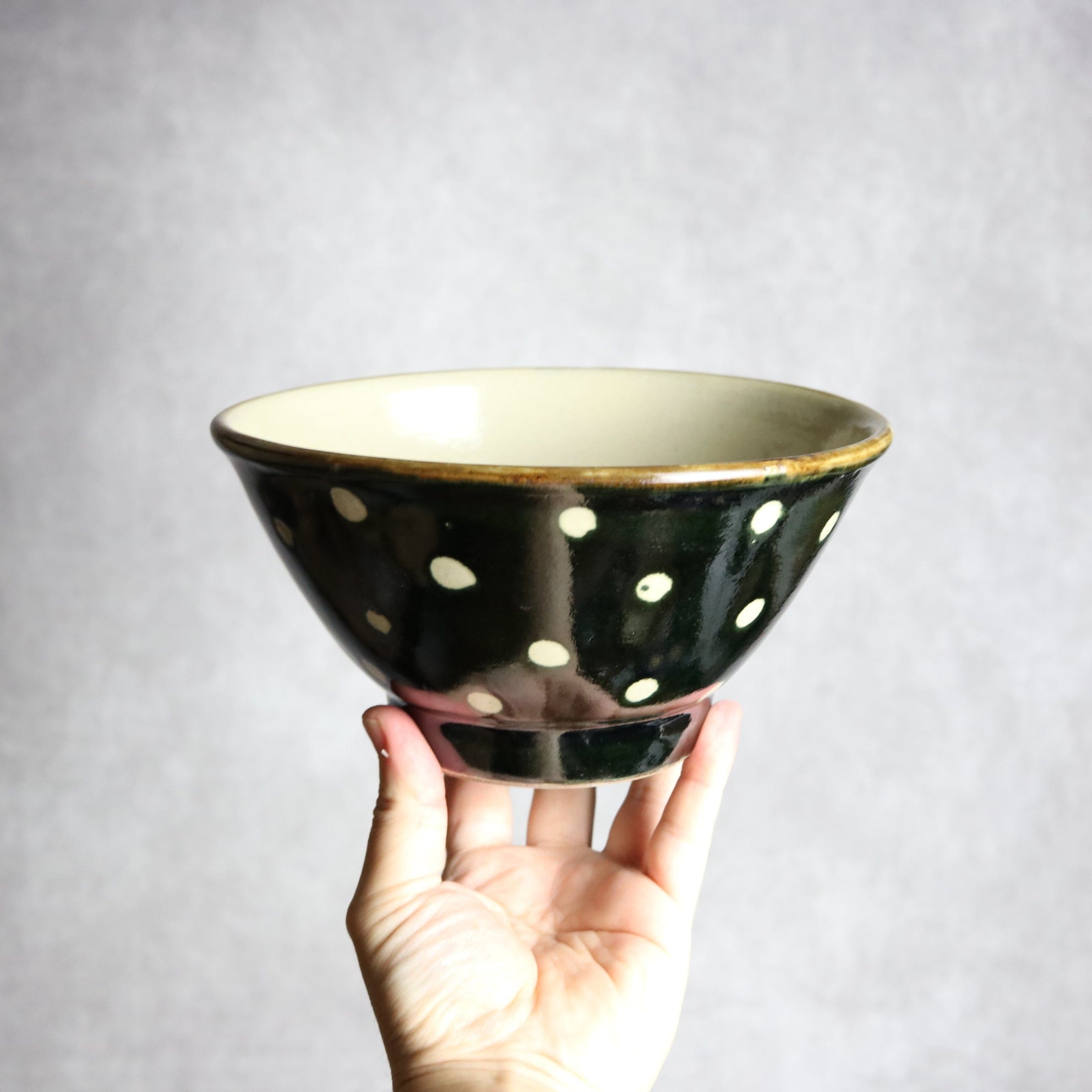 6寸マカイ 呉須釉 蝋抜 点打 やちむん 陶器 真南風工房 やちむん 陶器.