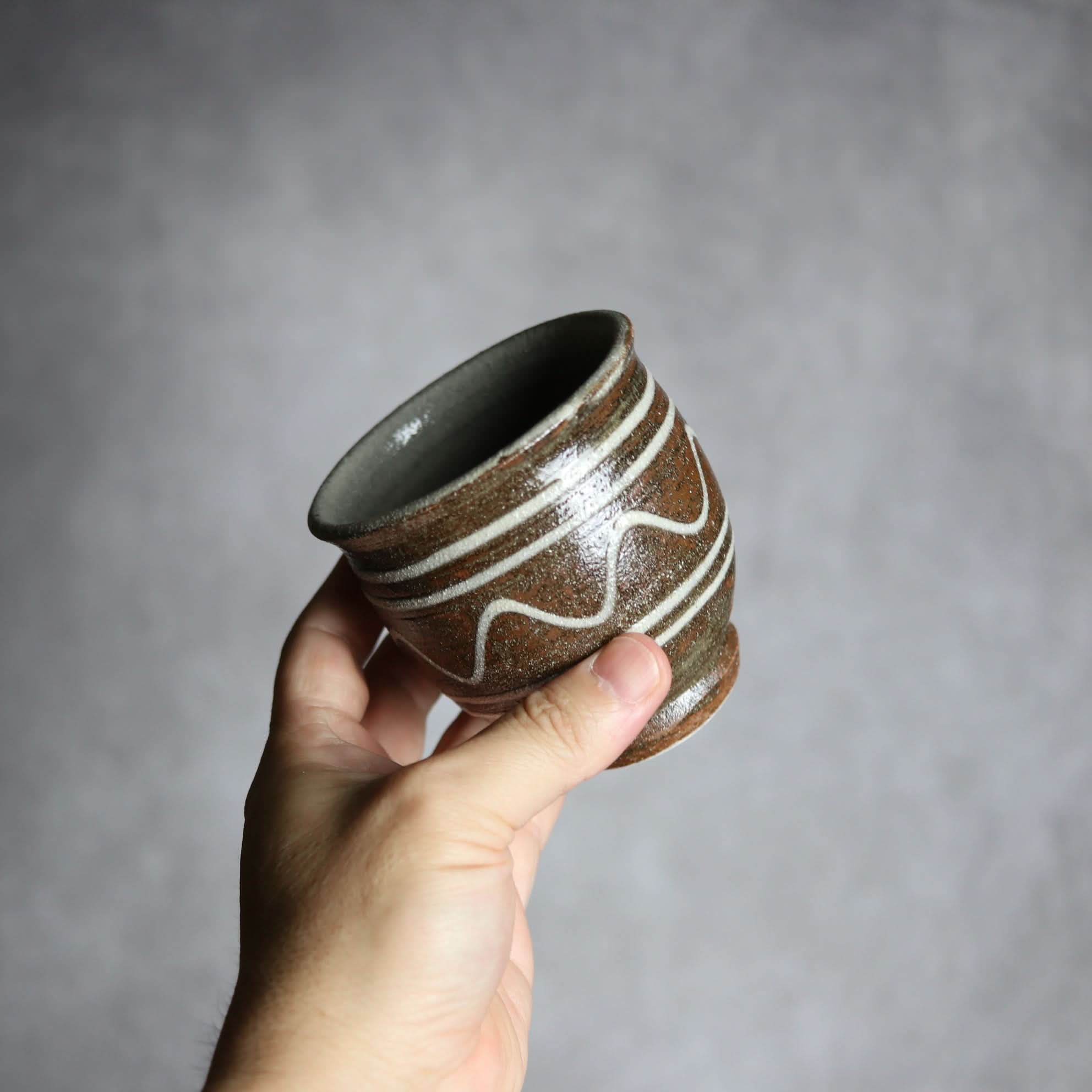 湯呑1 イッチン 波紋 やちむん 陶器 栄一工房 やちむん 陶器.