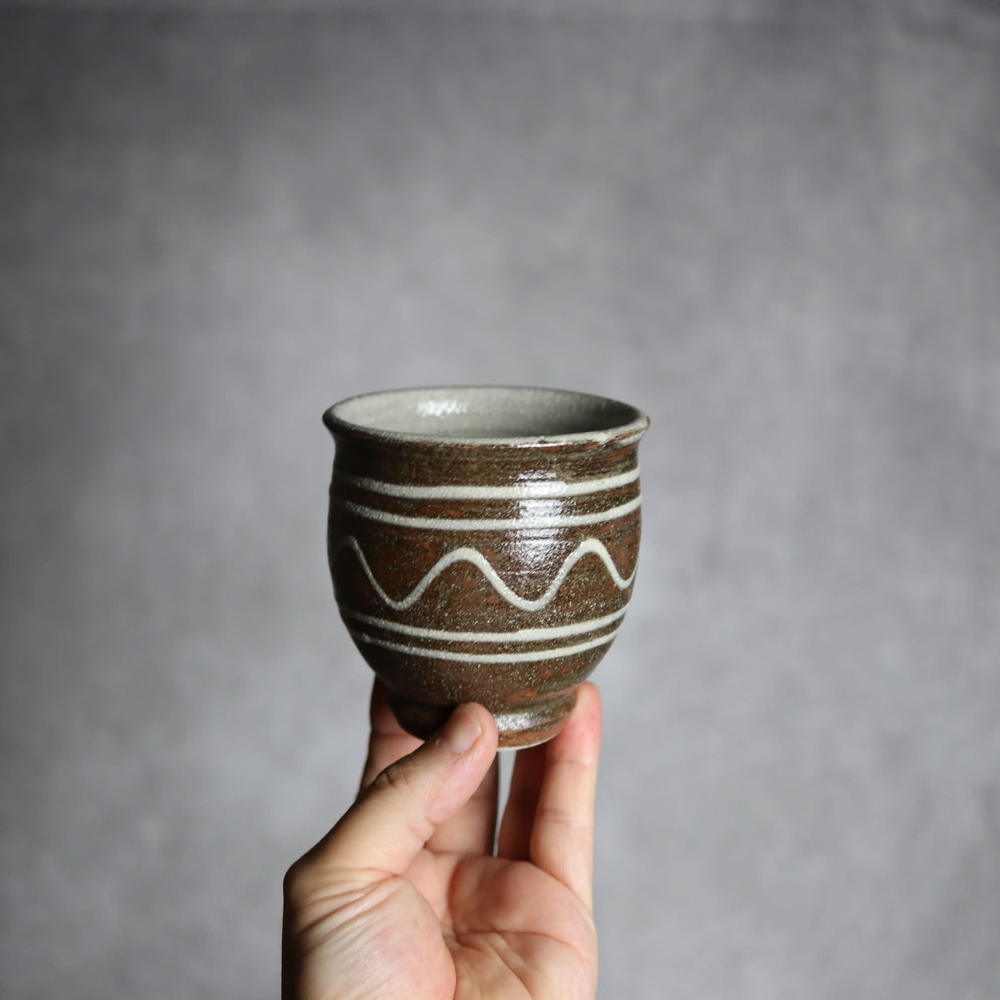 湯呑1 イッチン 波紋 やちむん 陶器 栄一工房 やちむん 陶器.