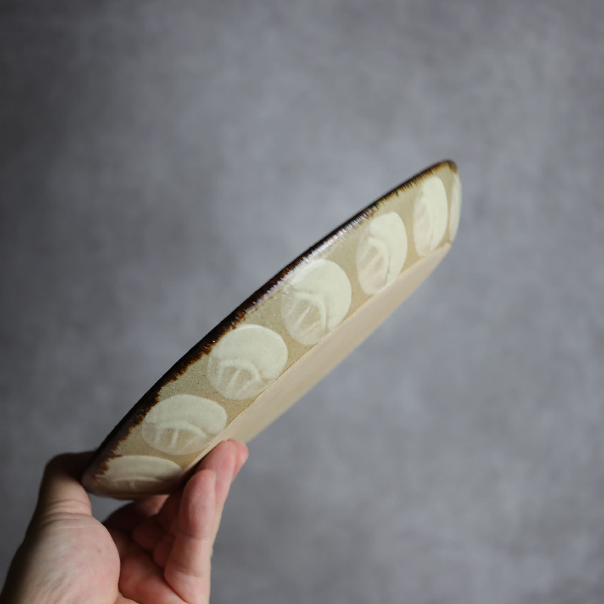 オーバル皿1 ライン紋 やちむん 陶器 エドメ陶房 やちむん 陶器.