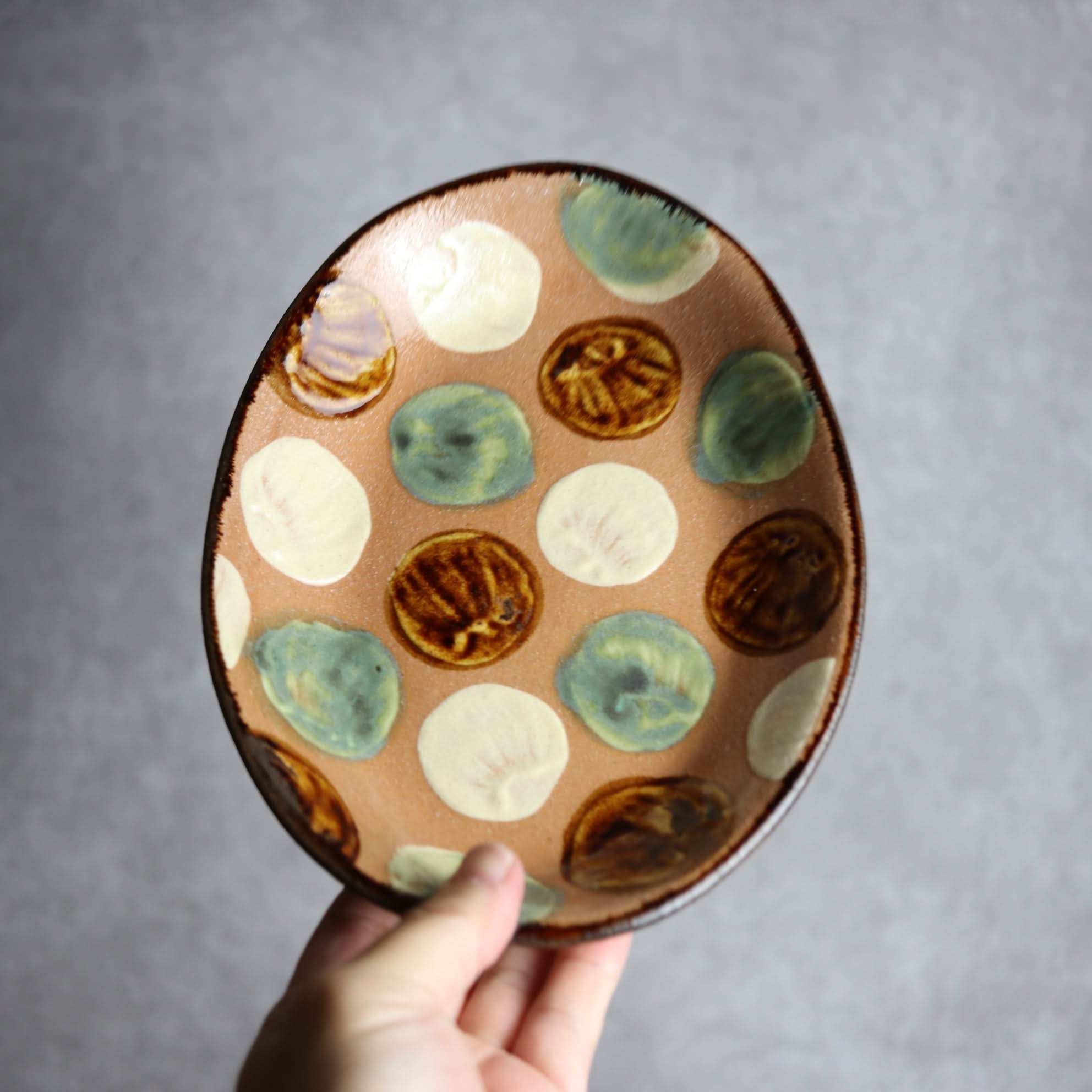 オーバル皿1 貝紋 やちむん 陶器 エドメ陶房 やちむん 陶器.