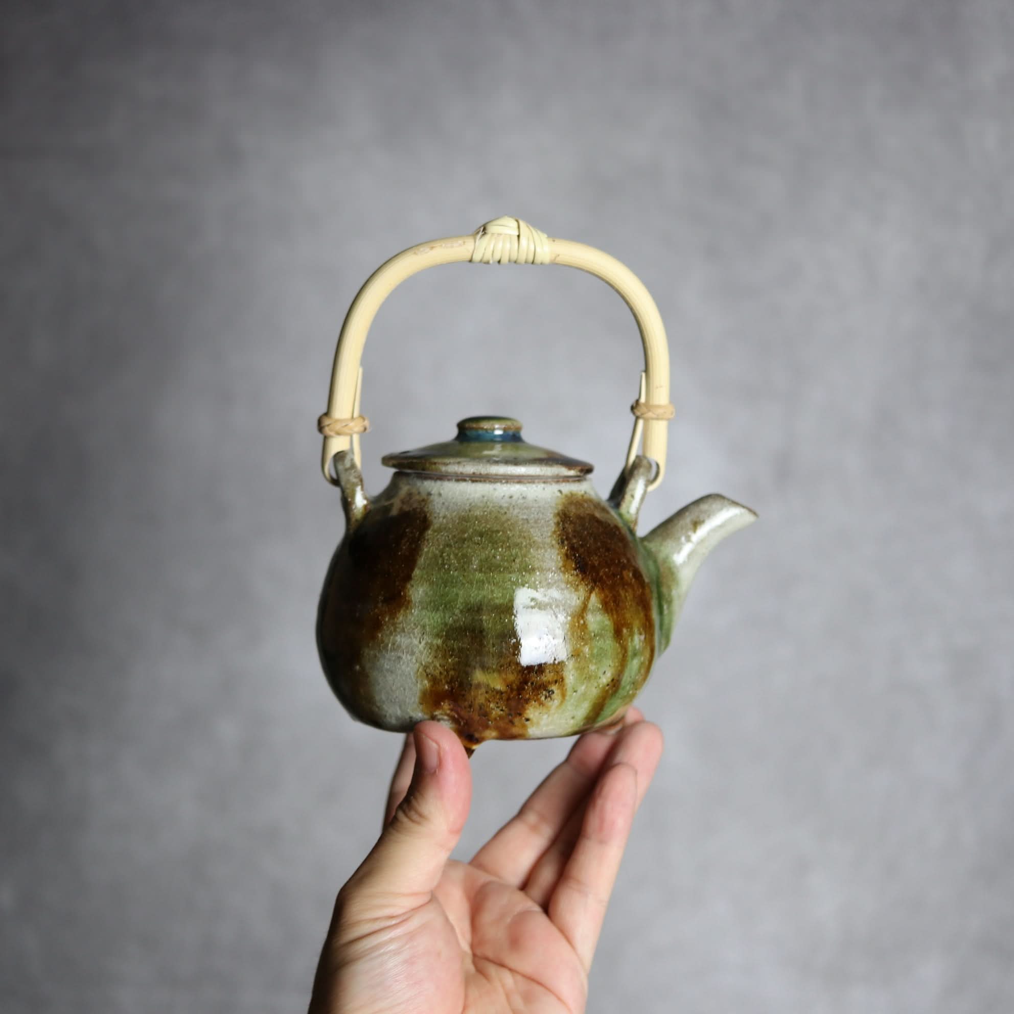 土瓶1 三彩 点打 やちむん 陶器 栄一工房 やちむん 陶器.