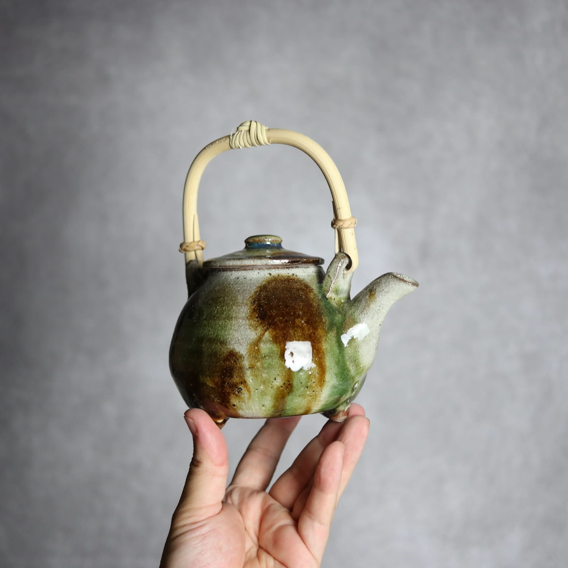 土瓶1 三彩 点打 やちむん 陶器 栄一工房 やちむん 陶器.