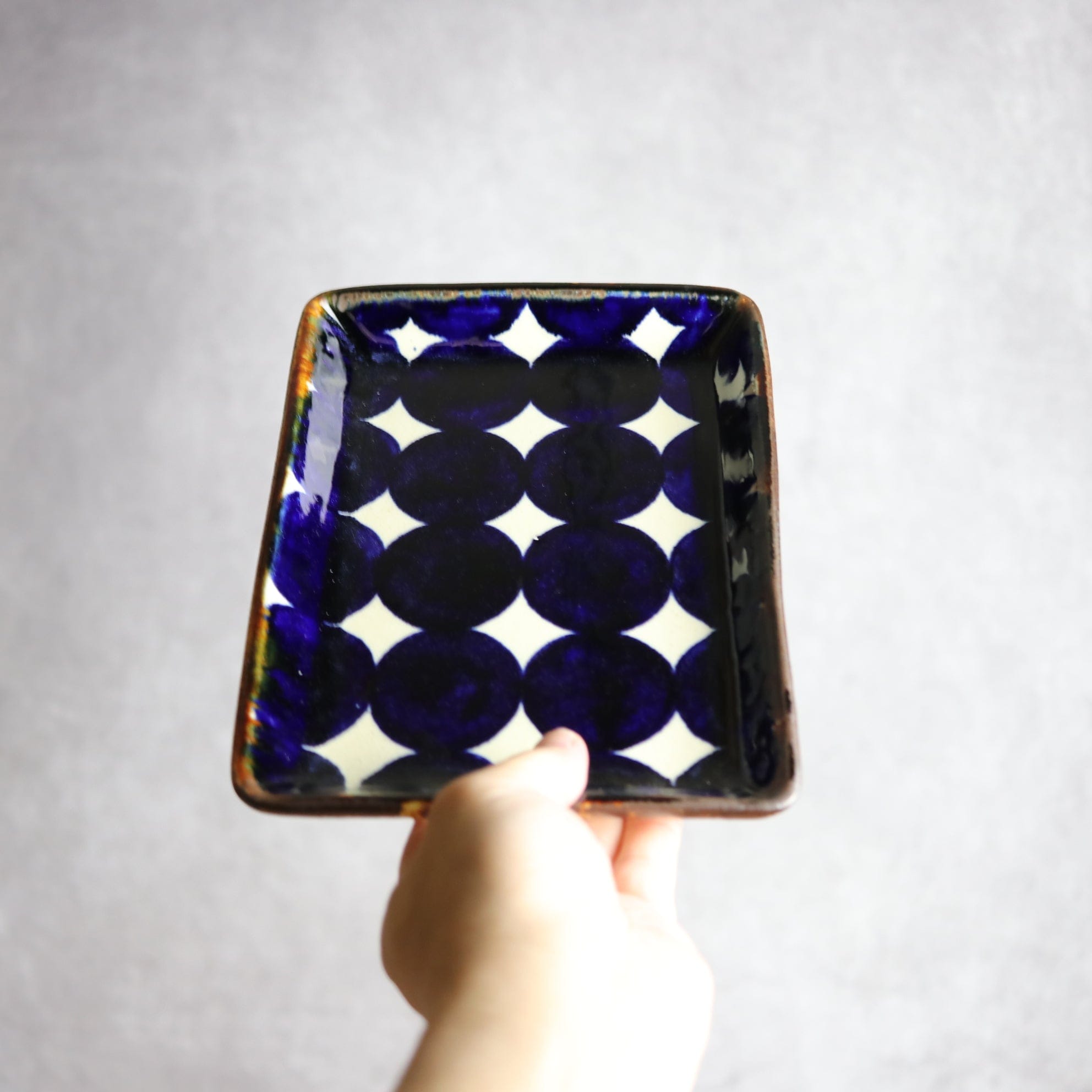 角皿1 青ドット紋 やちむん 陶器 エドメ陶房 やちむん 陶器.