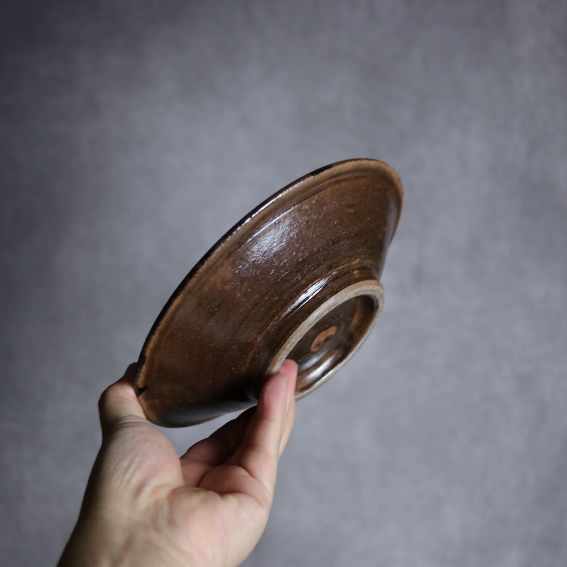 6寸皿1 飴 呉須釉 縁線描やちむん 陶器 いずみ窯 島袋工房 やちむん 陶器.