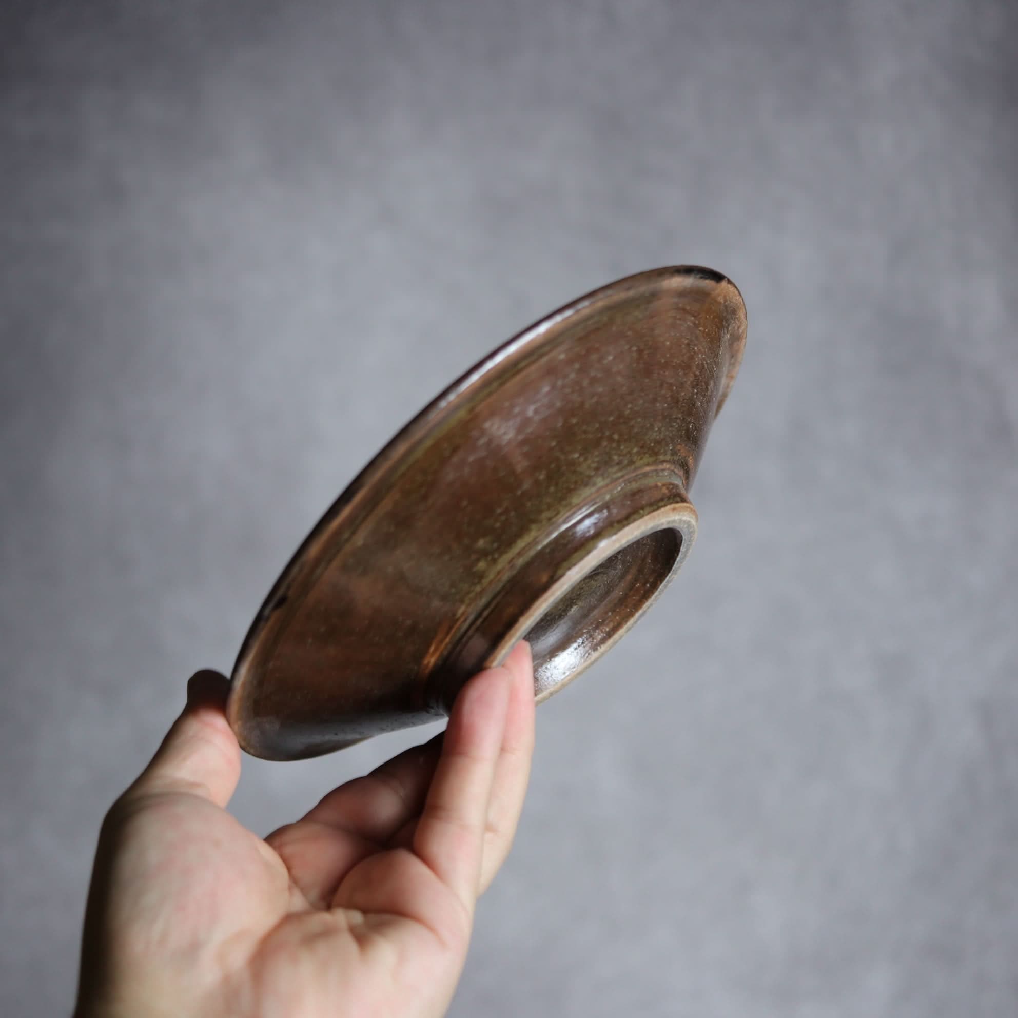 6寸皿1 呉須 緑釉 菊唐草 やちむん 陶器 いずみ窯 島袋工房 やちむん 陶器.