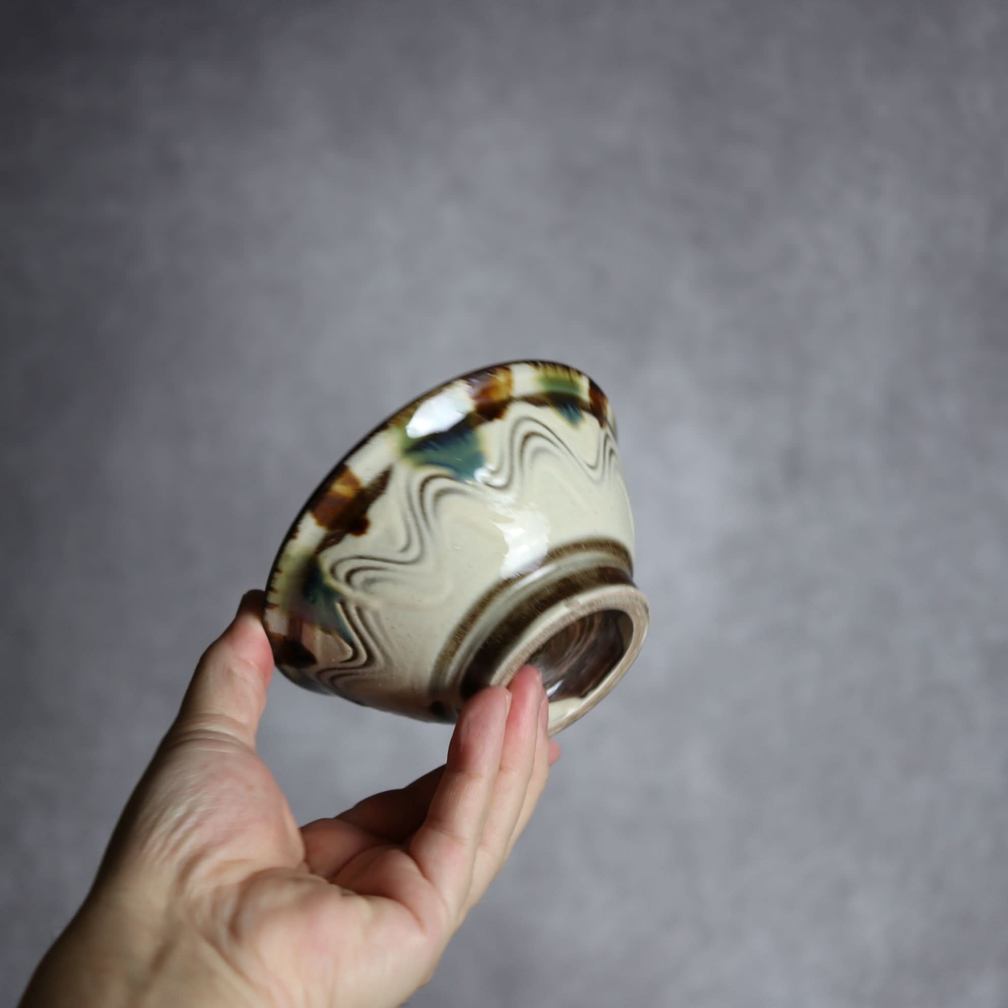 4寸マカイ1 三彩 櫛掻 点打 やちむん 陶器 いずみ窯 島袋工房 やちむん 陶器.