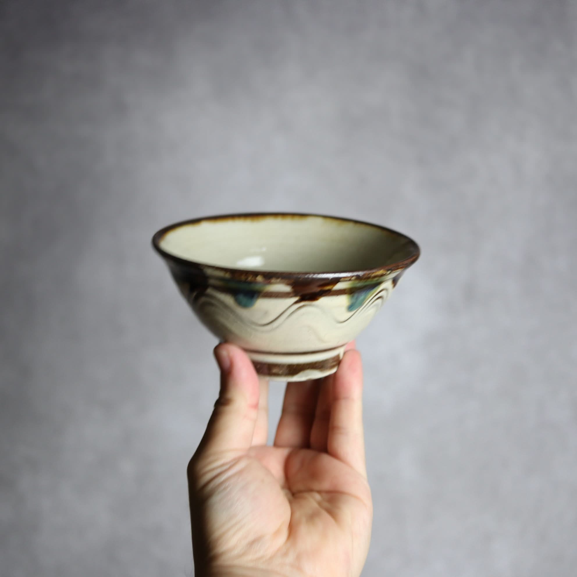 4寸マカイ1 三彩 櫛掻 点打 やちむん 陶器 いずみ窯 島袋工房 やちむん 陶器.