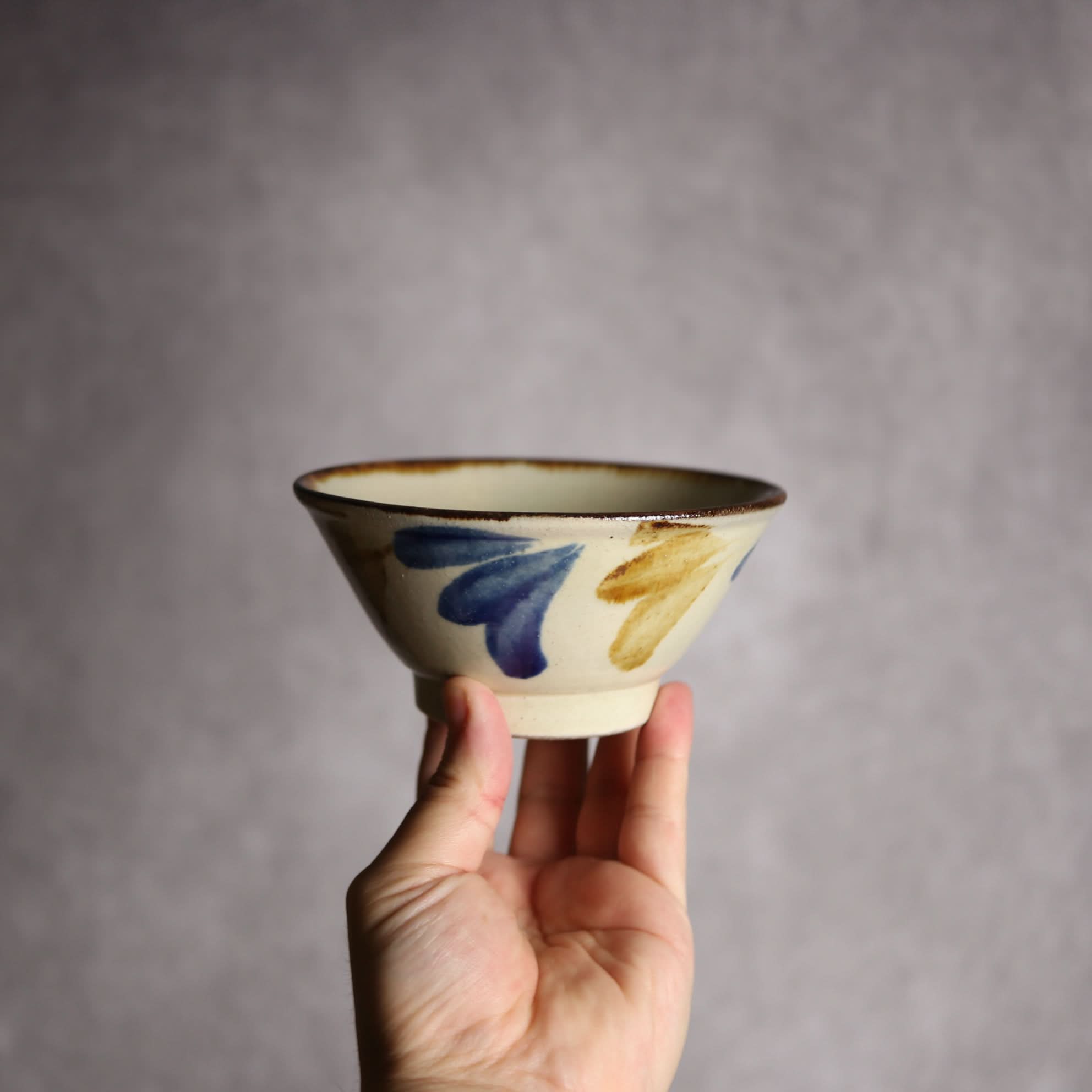 4寸マカイ1 飴 呉須釉 葉紋 やちむん 陶器 いずみ窯 島袋工房 やちむん 陶器.