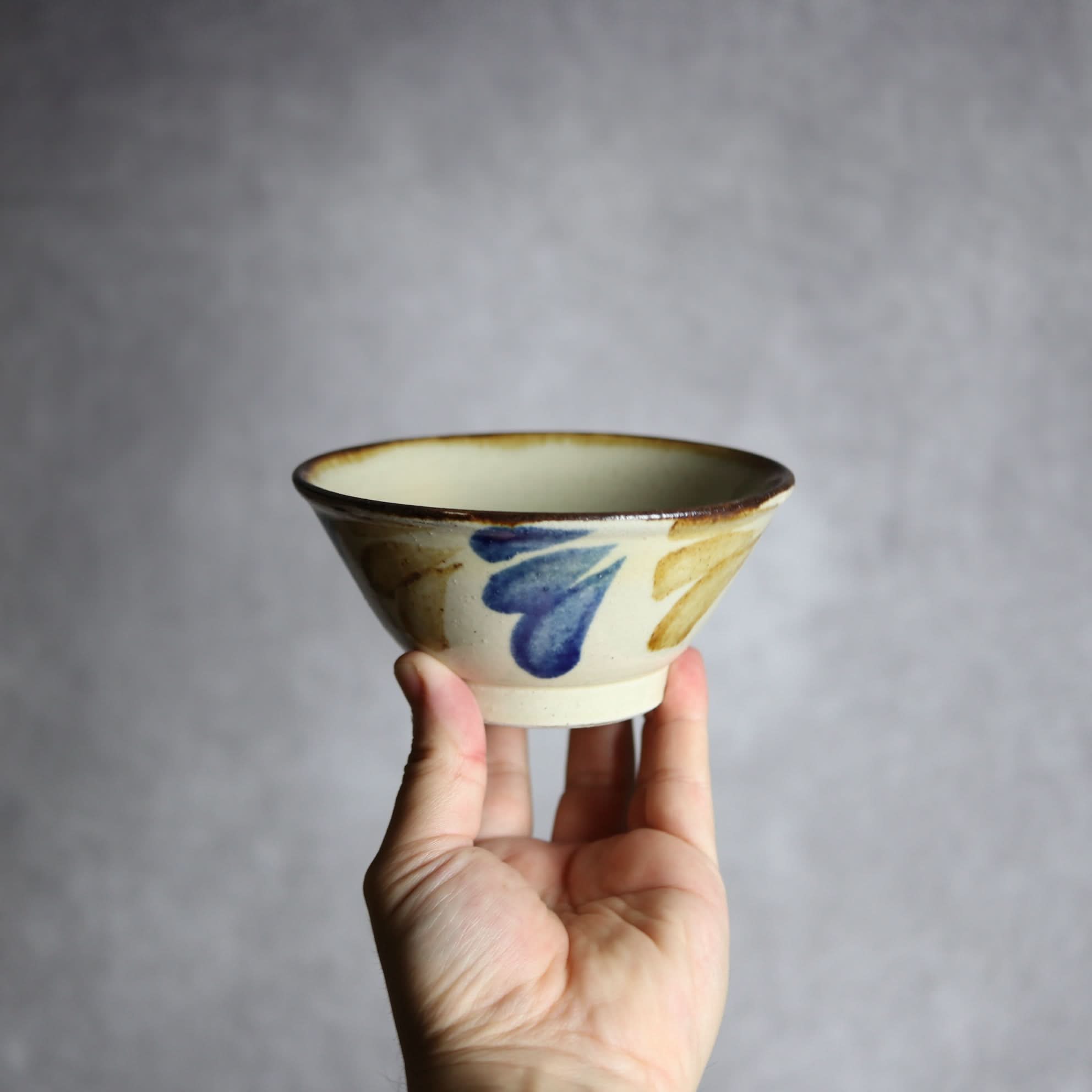 4寸マカイ1 飴 呉須釉 葉紋 やちむん 陶器 いずみ窯 島袋工房 やちむん 陶器.