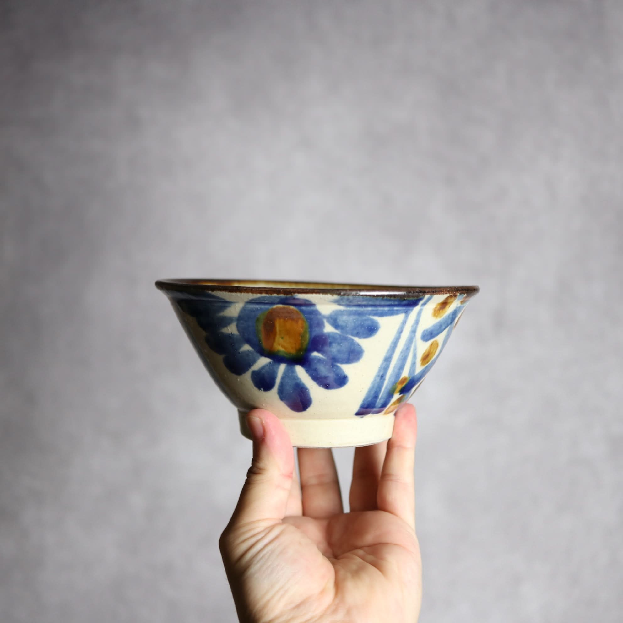 5寸マカイ1 飴 呉須釉菊唐草 格子点打 やちむん 陶器 いずみ窯 島袋工房 やちむん 陶器.