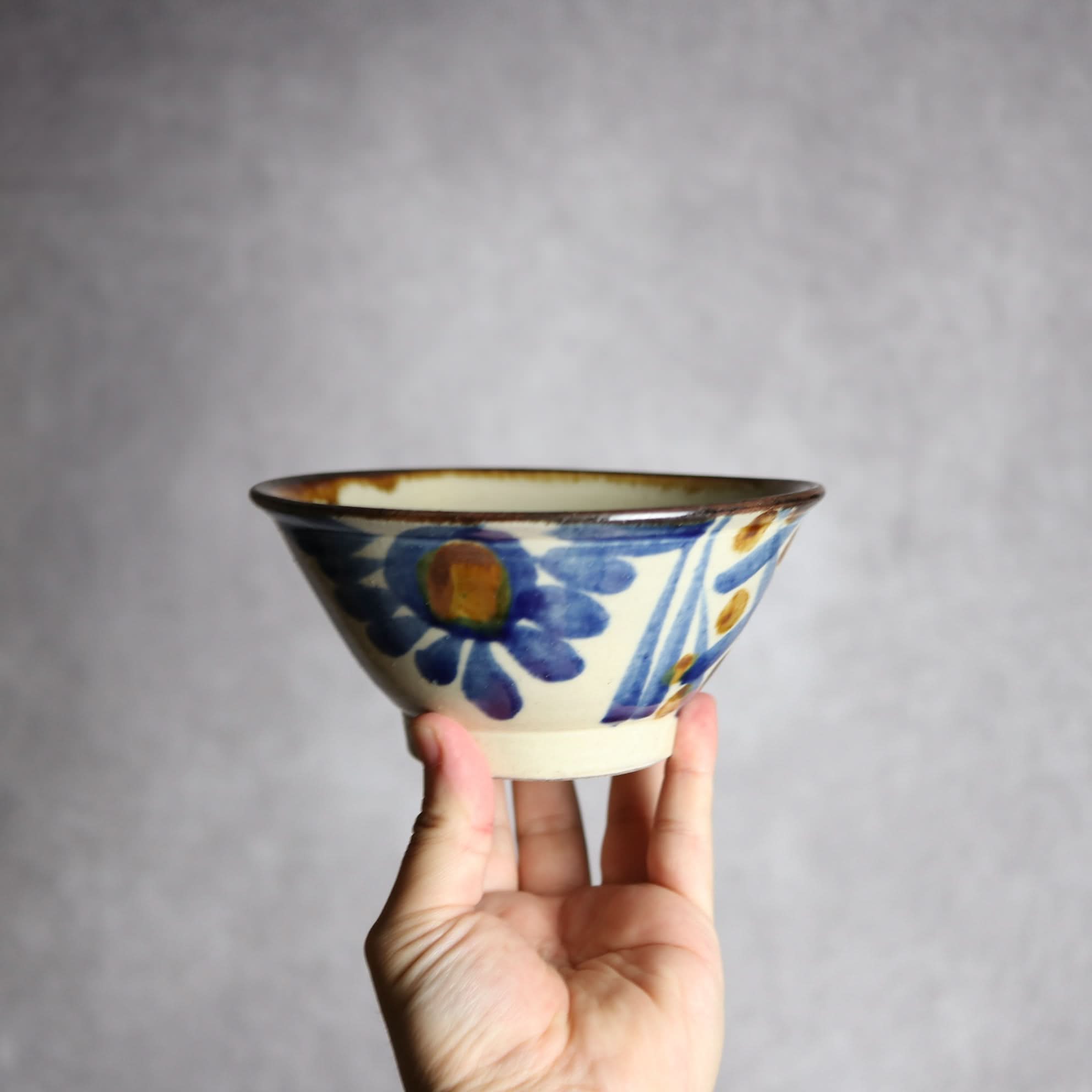 5寸マカイ1 飴 呉須釉菊唐草 格子点打 やちむん 陶器 いずみ窯 島袋工房 やちむん 陶器.