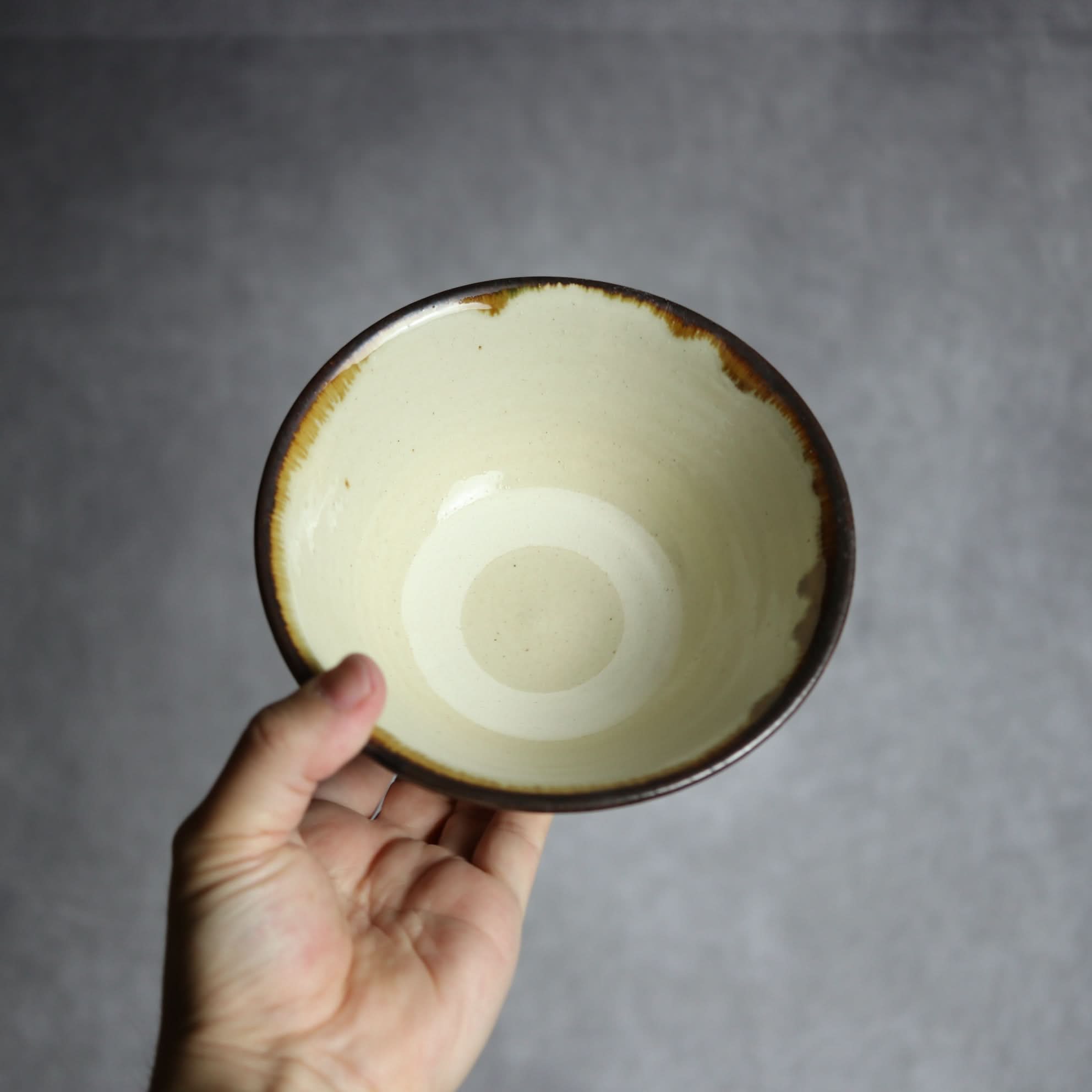 5寸マカイ1 飴 呉須釉菊唐草 格子点打 やちむん 陶器 いずみ窯 島袋工房 やちむん 陶器.