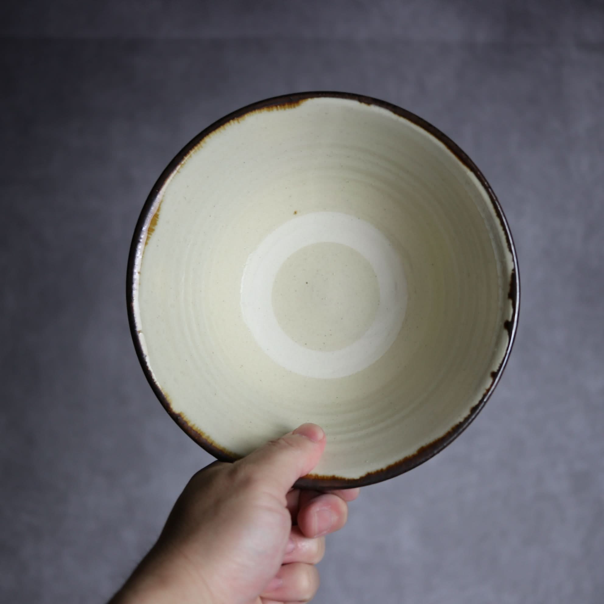 6寸マカイ1 飴 呉須釉 菊唐草 格子点打 やちむん 陶器 いずみ窯 島袋工房 やちむん 陶器.