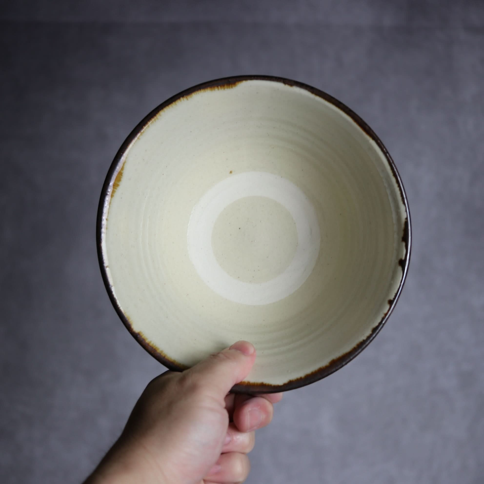 6寸マカイ1 飴 呉須釉 菊唐草 格子点打 やちむん 陶器 いずみ窯 島袋工房 やちむん 陶器.