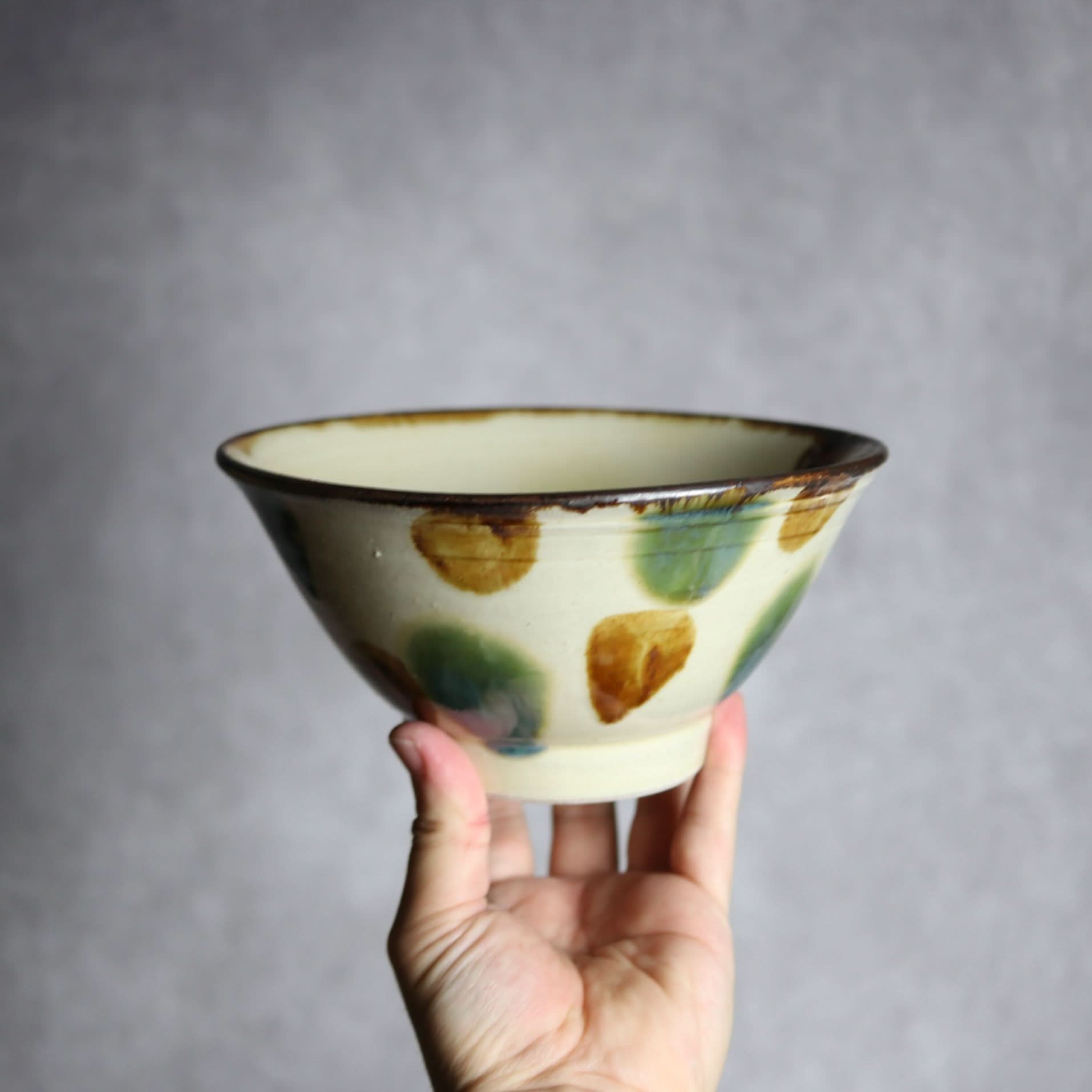 6寸マカイ1 三彩 点打やちむん 陶器 いずみ窯 島袋工房 やちむん 陶器.