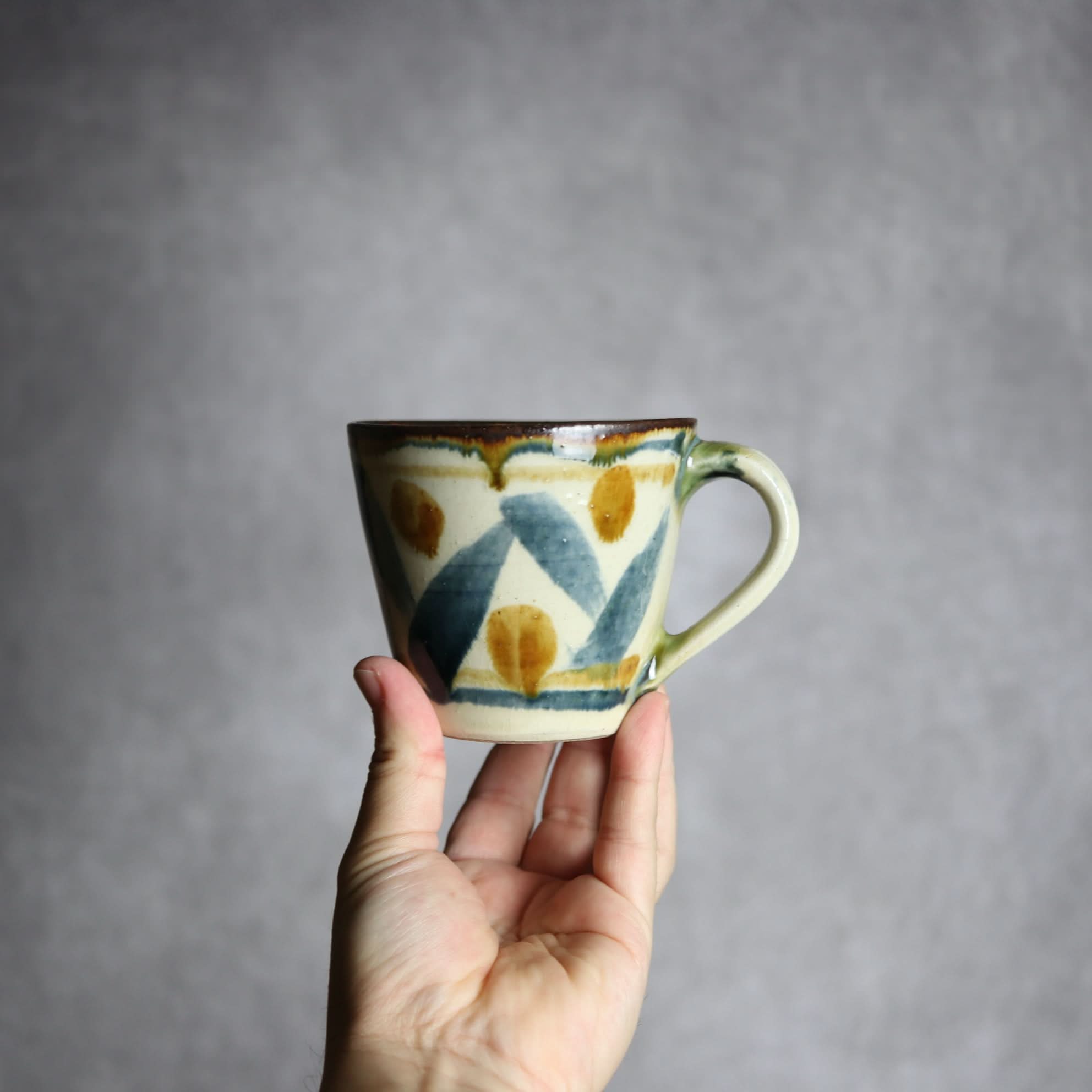 マグカップ1 飴 呉須釉 点打 やちむん 陶器 いずみ窯 島袋工房 やちむん 陶器.