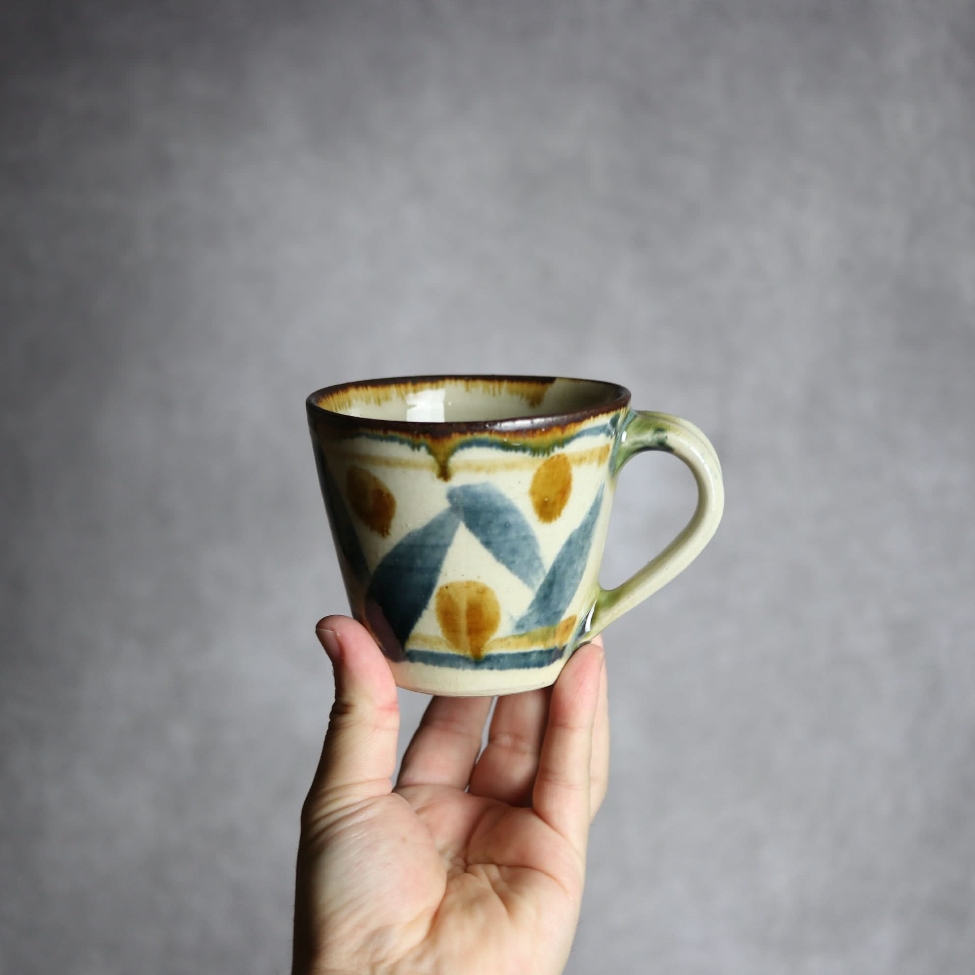 マグカップ1 飴 呉須釉 点打 やちむん 陶器 いずみ窯 島袋工房 やちむん 陶器.