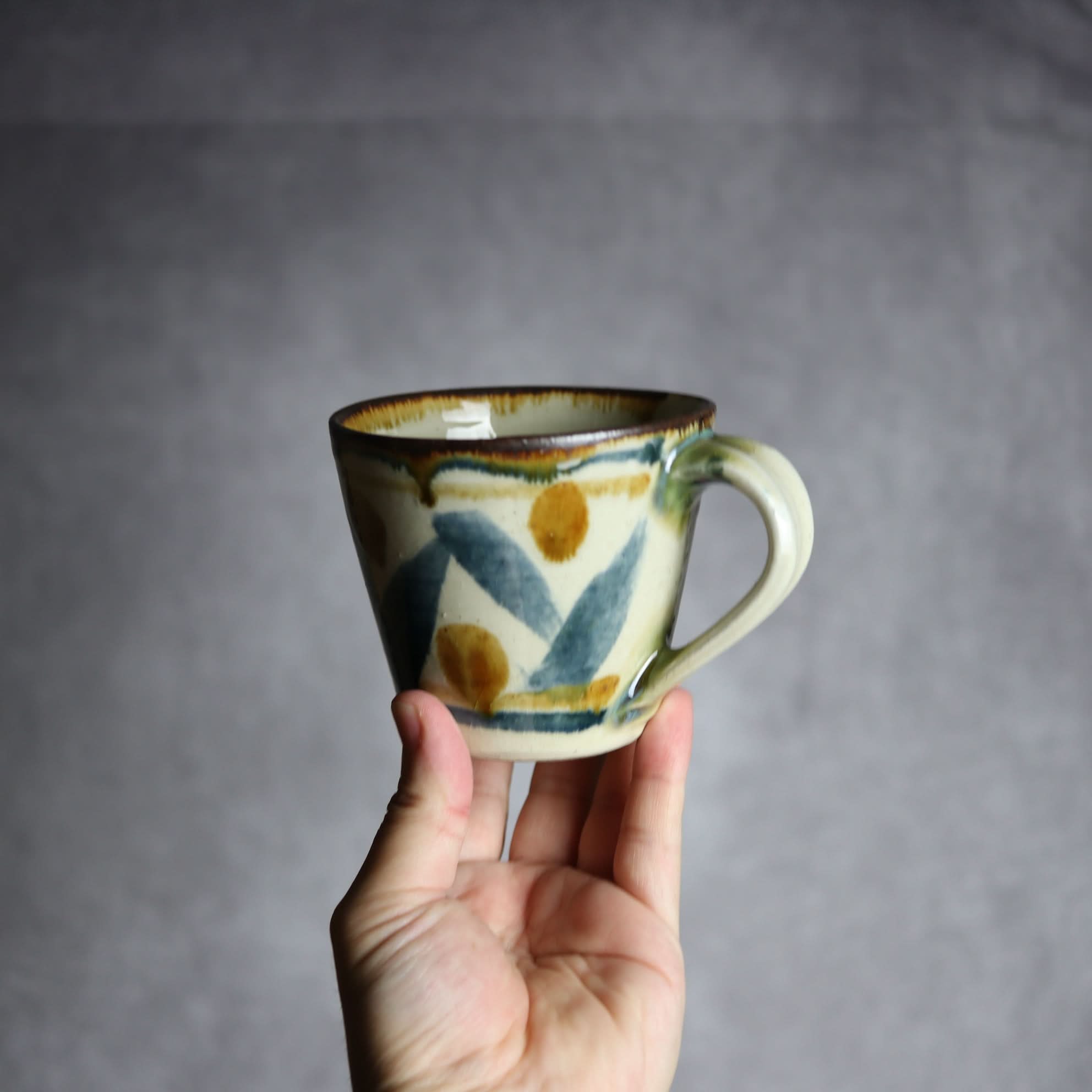 マグカップ1 飴 呉須釉 点打 やちむん 陶器 いずみ窯 島袋工房 やちむん 陶器.