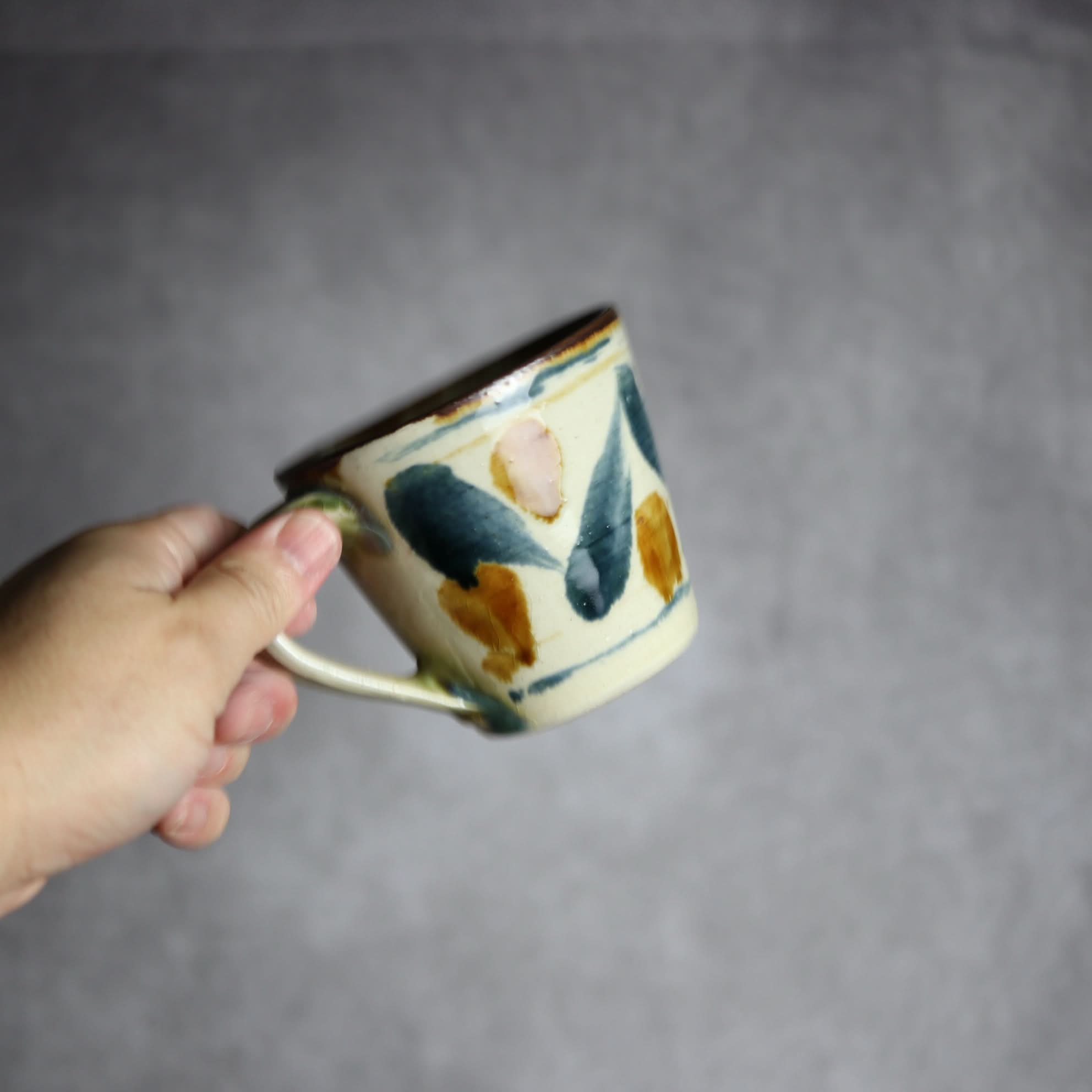 マグカップ1 飴 呉須釉 点打 やちむん 陶器 いずみ窯 島袋工房 やちむん 陶器.