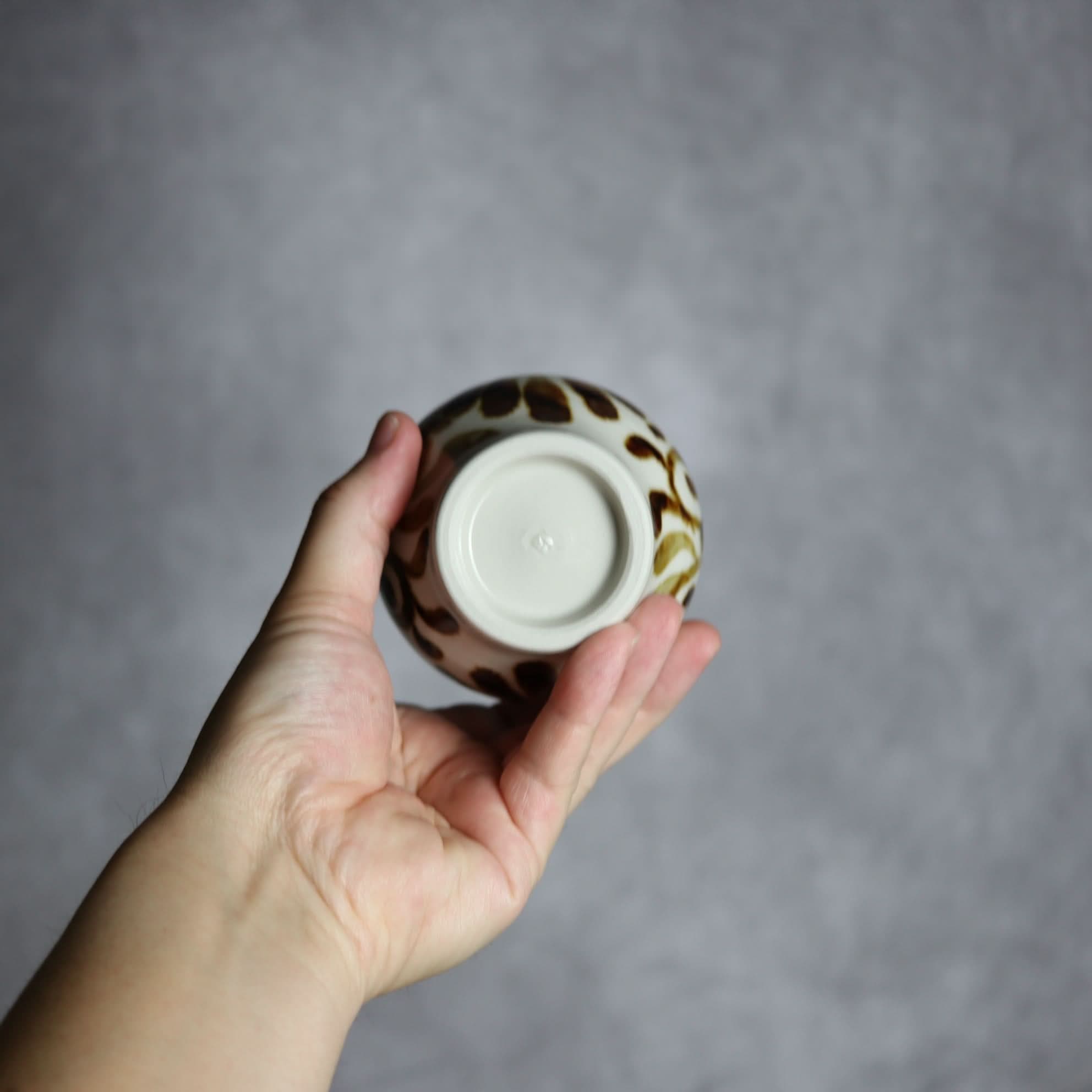 湯呑1 三彩 菊唐草 やちむん 陶器 拓美窯 やちむん 陶器.