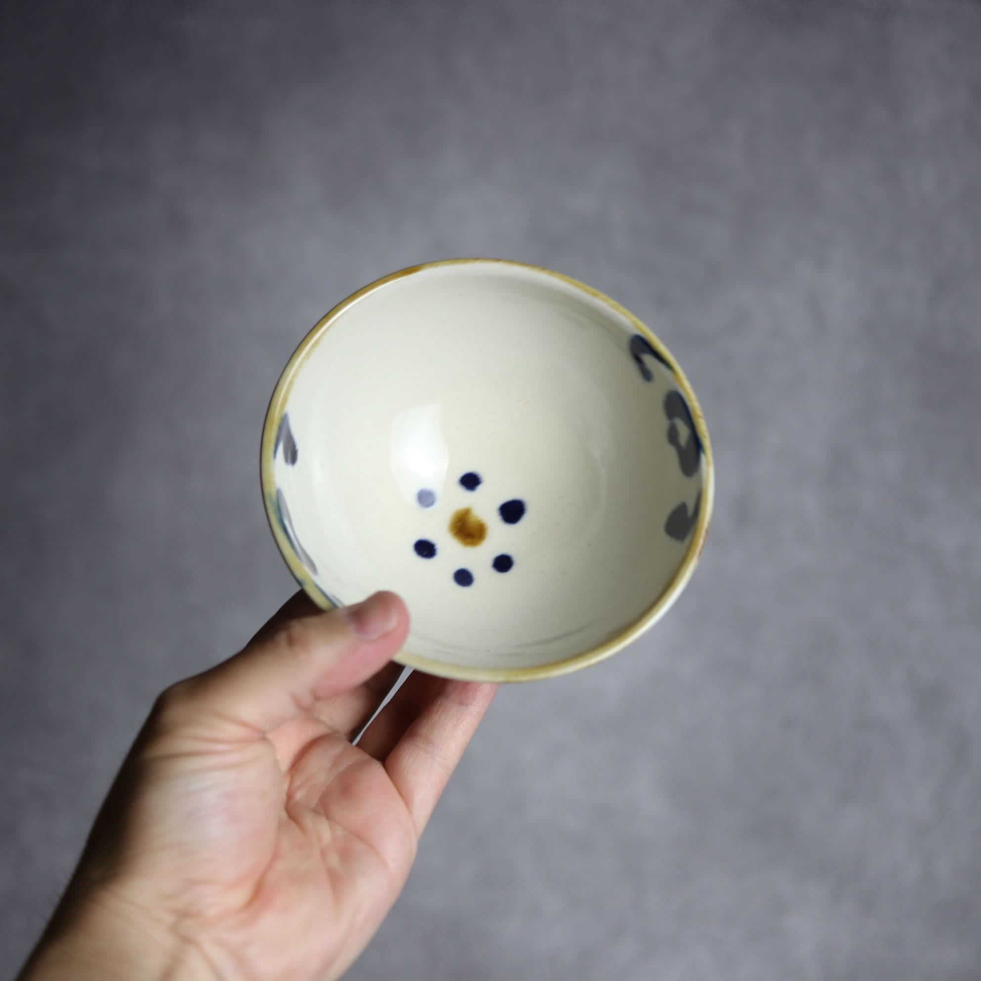 4寸マカイ1 飴 呉須釉 菊唐草 やちむん 陶器 拓美窯 やちむん 陶器.