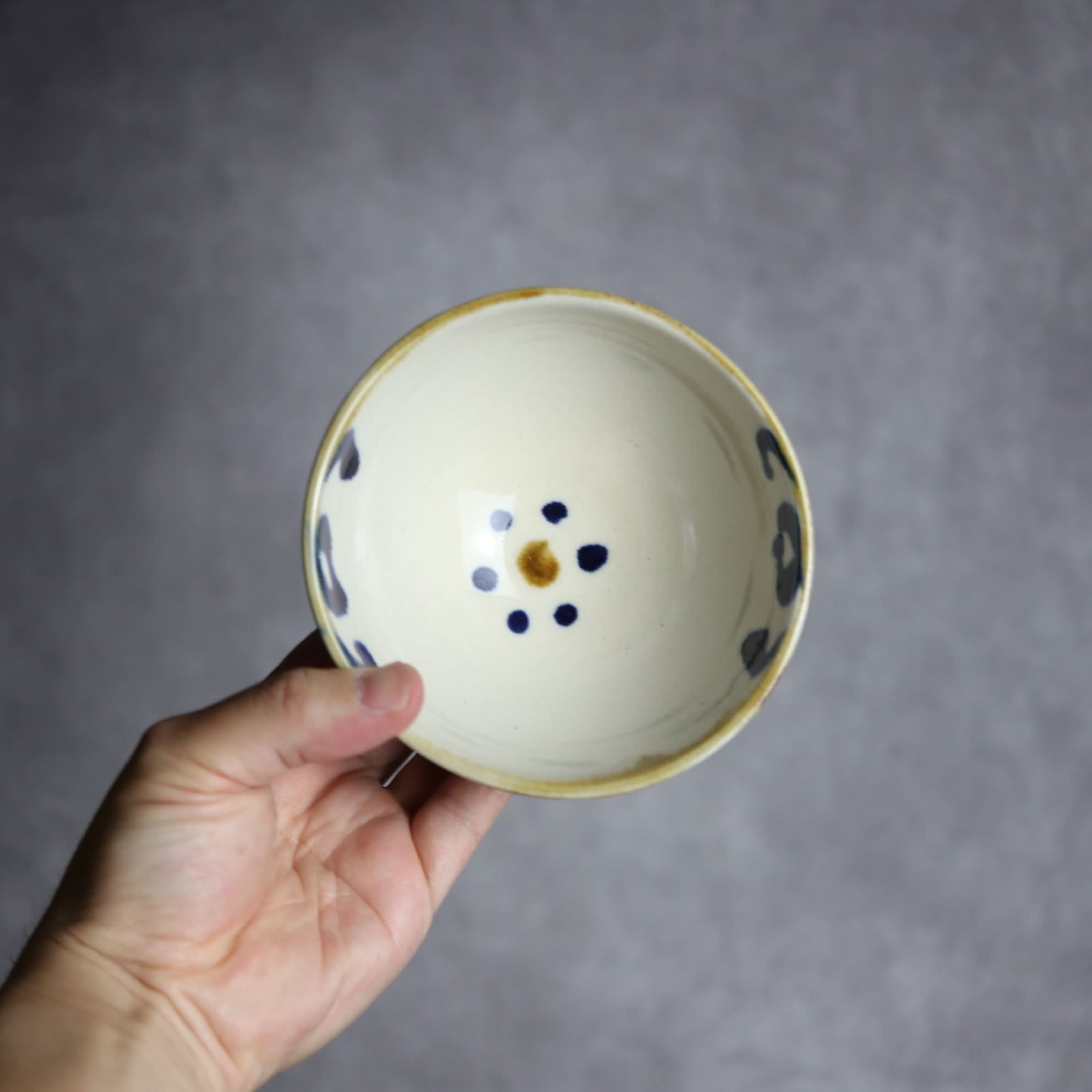 4寸マカイ1 飴 呉須釉 菊唐草 やちむん 陶器 拓美窯 やちむん 陶器.