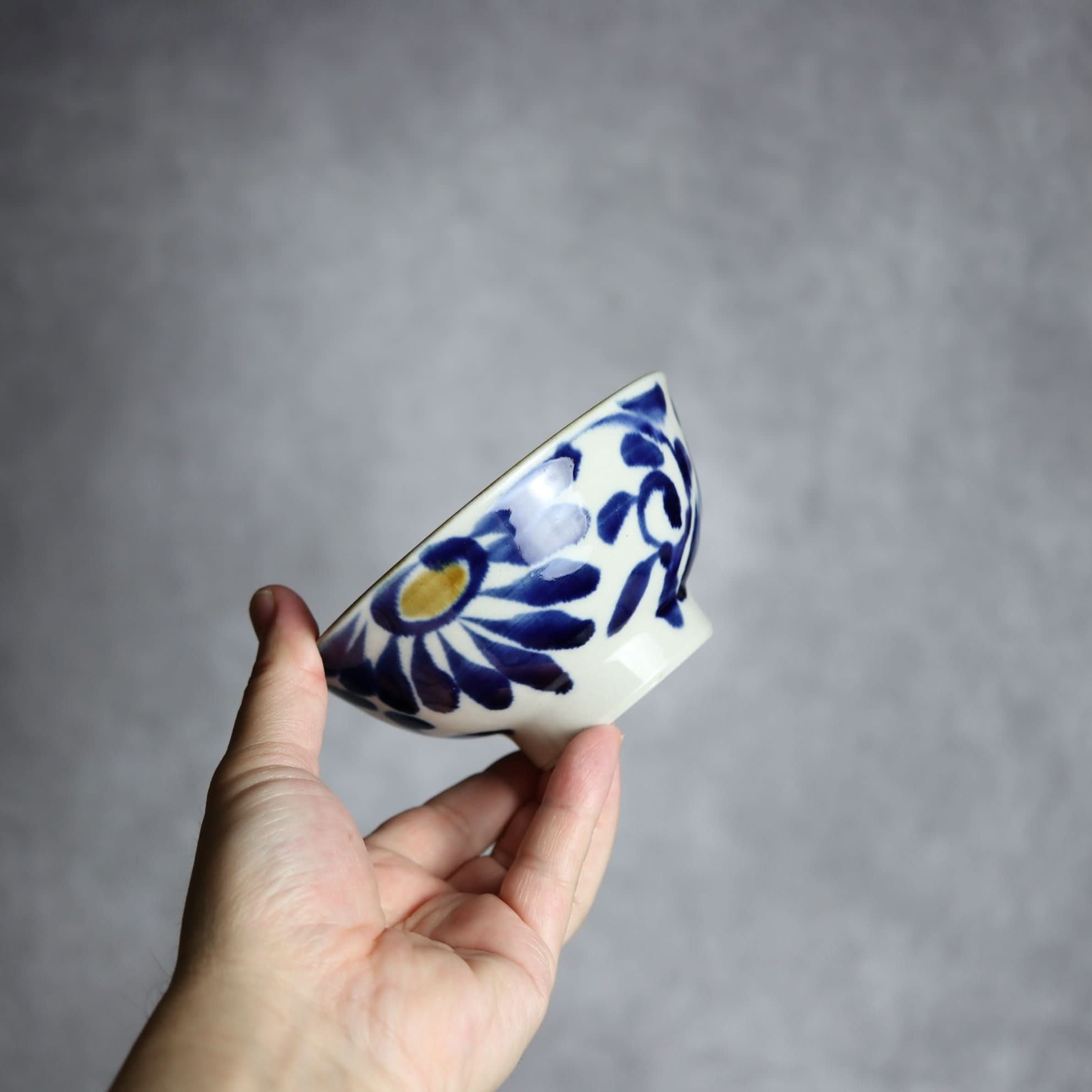 4寸マカイ2 飴 呉須釉 菊唐草 やちむん 陶器 拓美窯 やちむん 陶器.