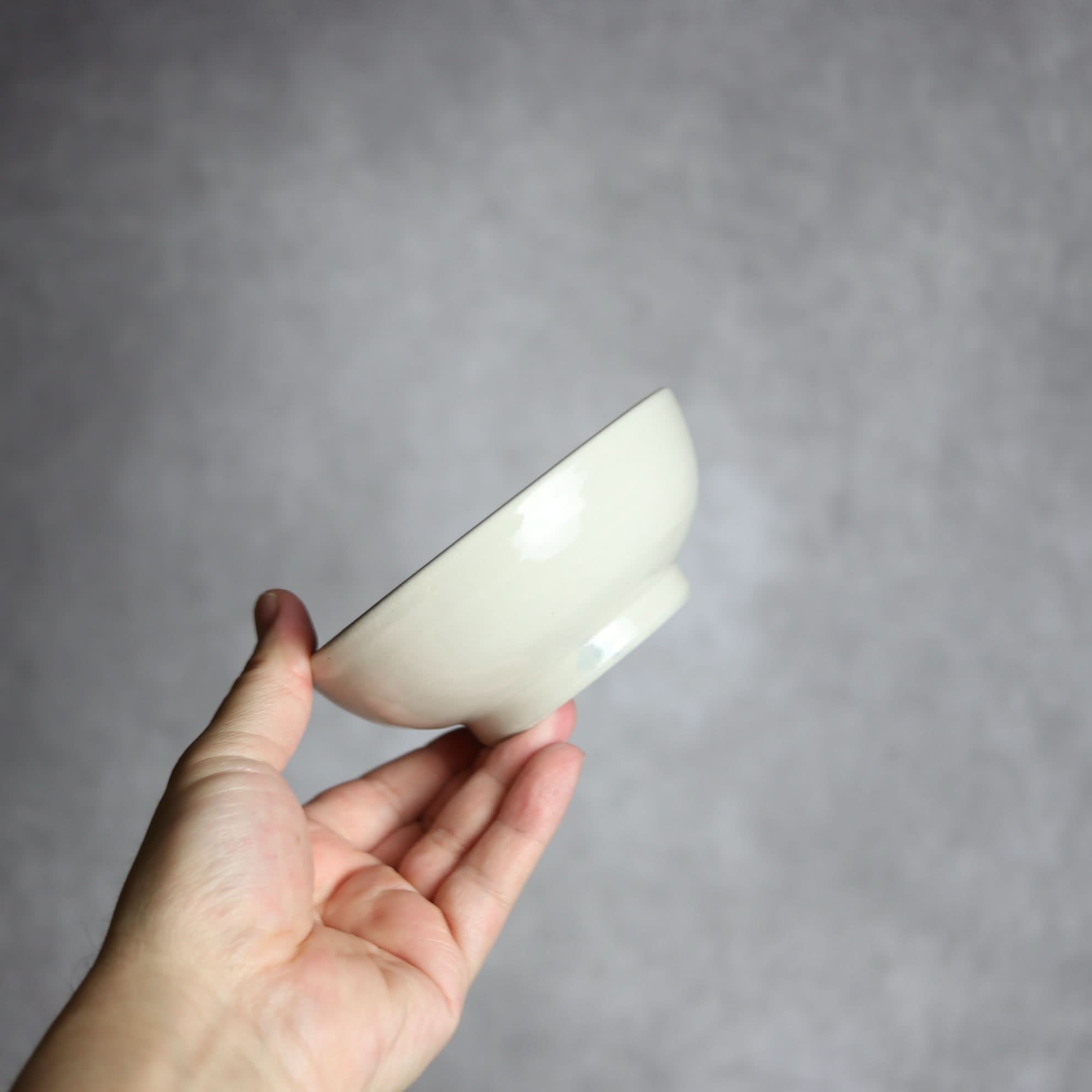 4寸鉢1 呉須釉 鳥 やちむん 陶器 拓美窯 やちむん 陶器.