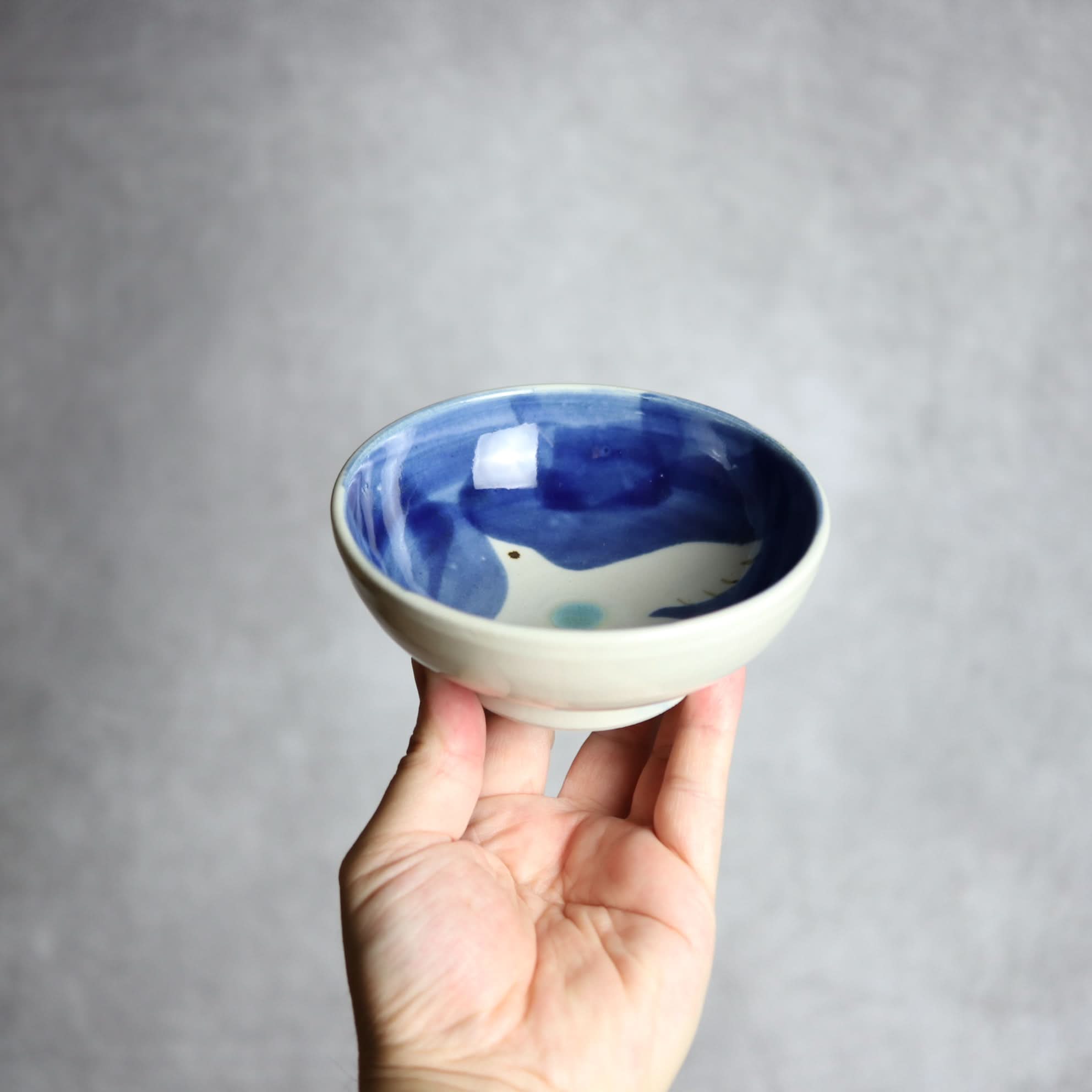 4寸鉢1 呉須釉 鳥 やちむん 陶器 拓美窯 やちむん 陶器.