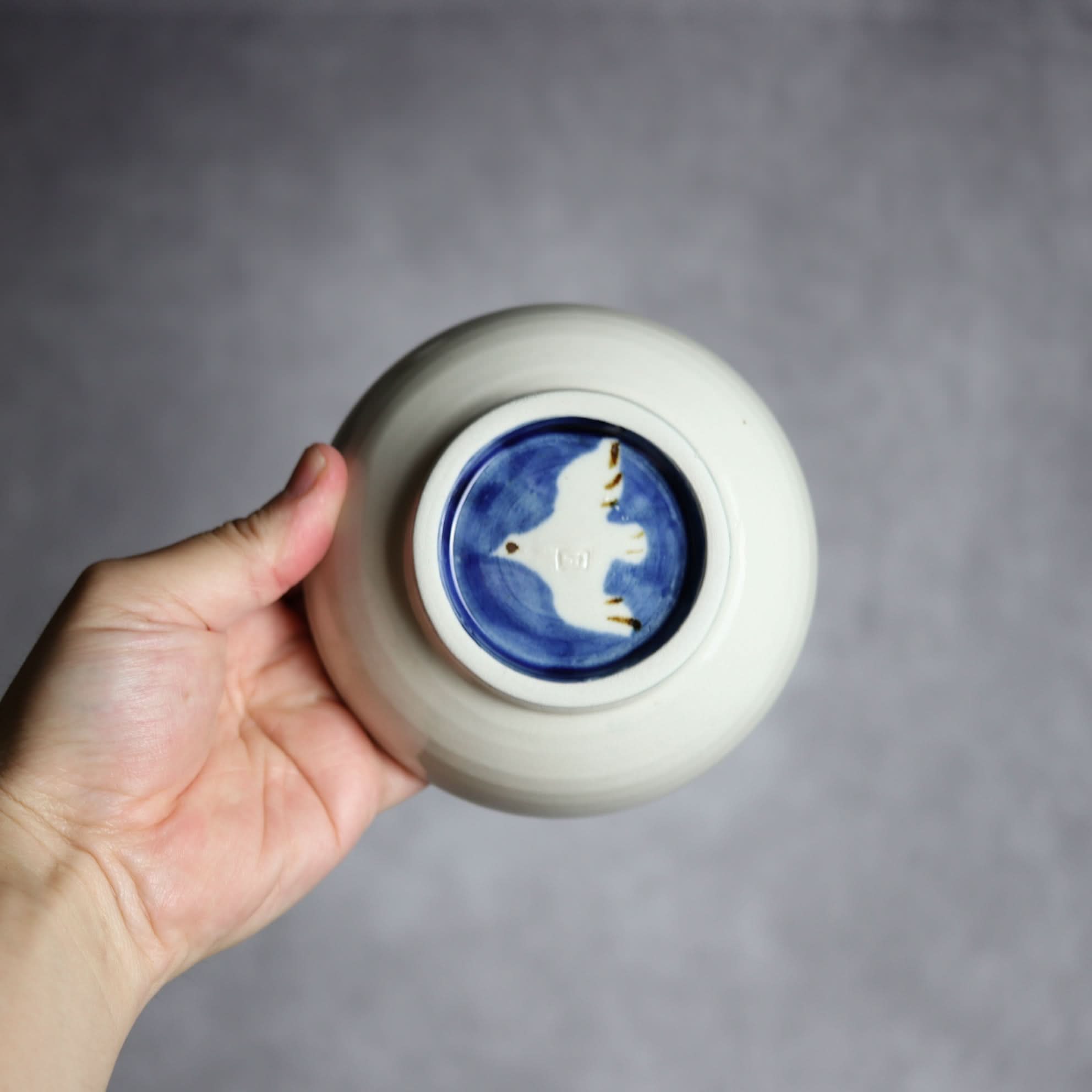 4寸鉢1 呉須釉 鳥 やちむん 陶器 拓美窯 やちむん 陶器.