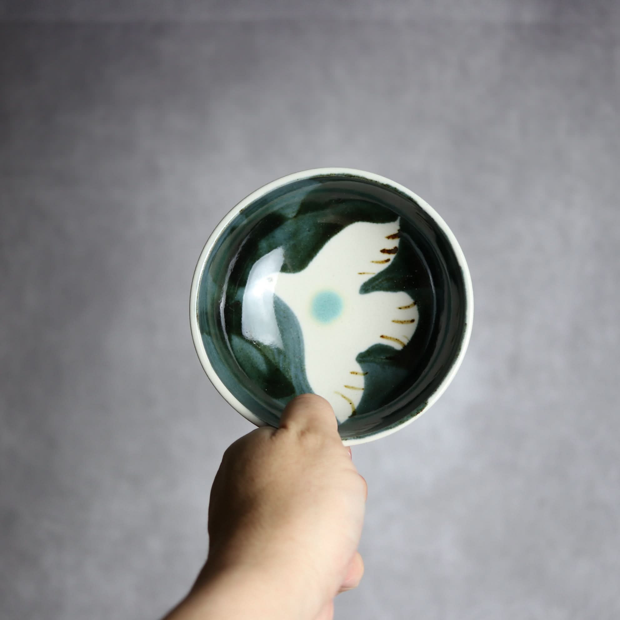 4寸鉢1 黒呉須釉 鳥 やちむん 陶器 拓美窯 やちむん 陶器.