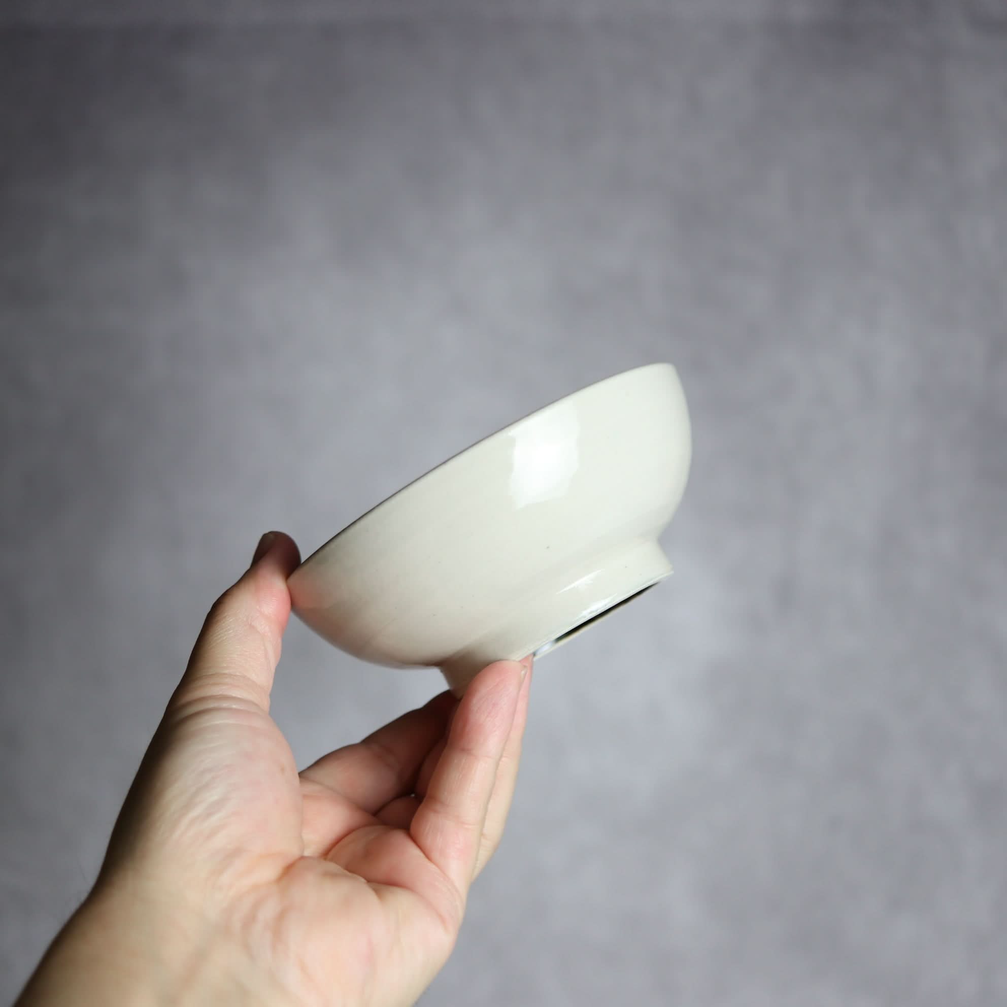 4寸鉢1 黒呉須釉 鳥 やちむん 陶器 拓美窯 やちむん 陶器.